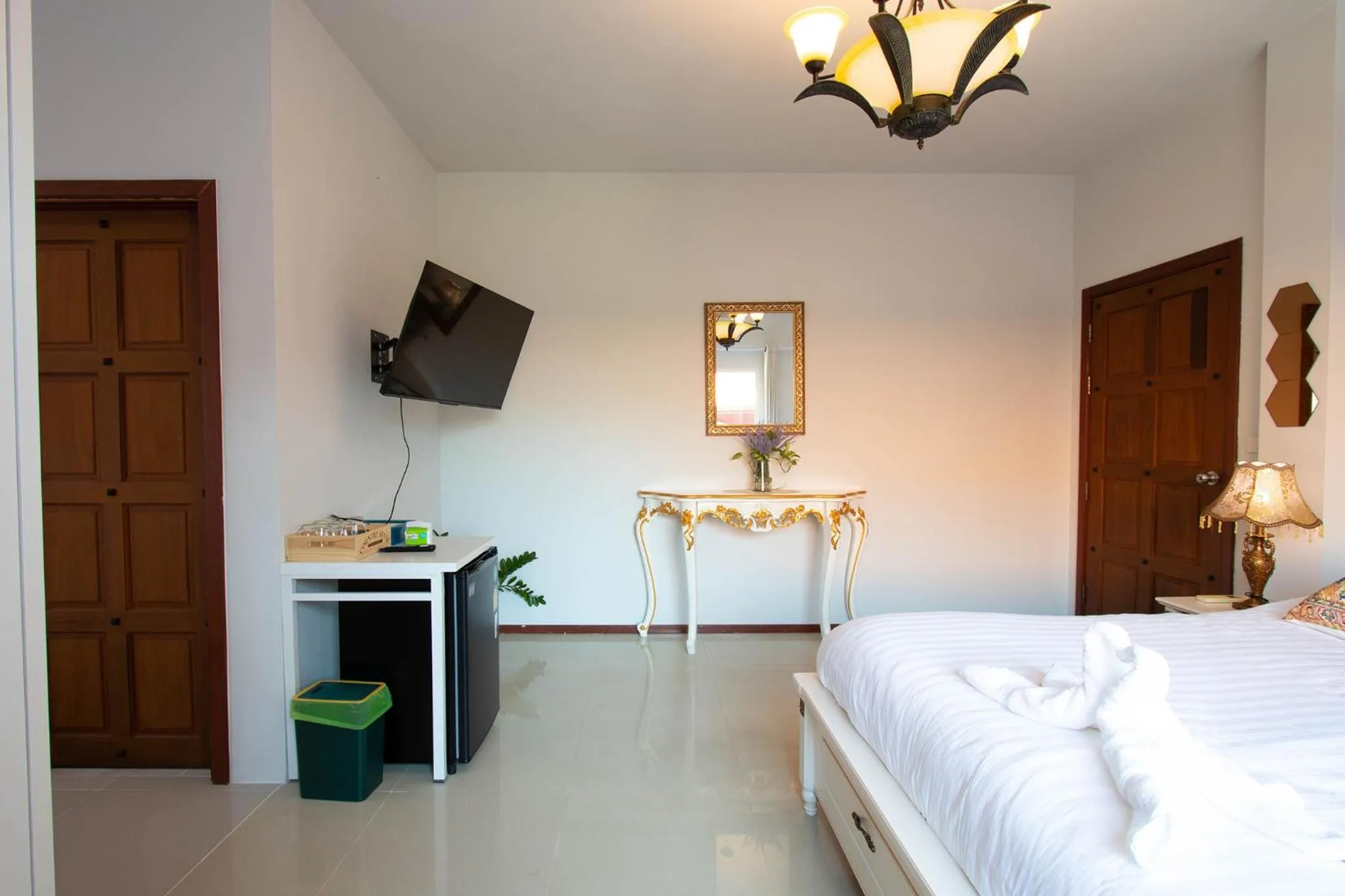 Photo of the whole room, Bed in Hacienda Resort - Mae Phim