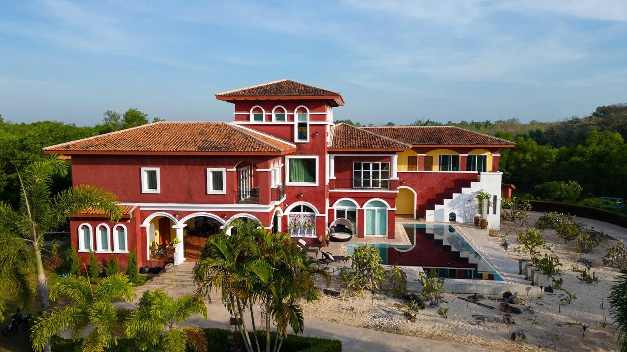 Garden in Hacienda Resort - Mae Phim