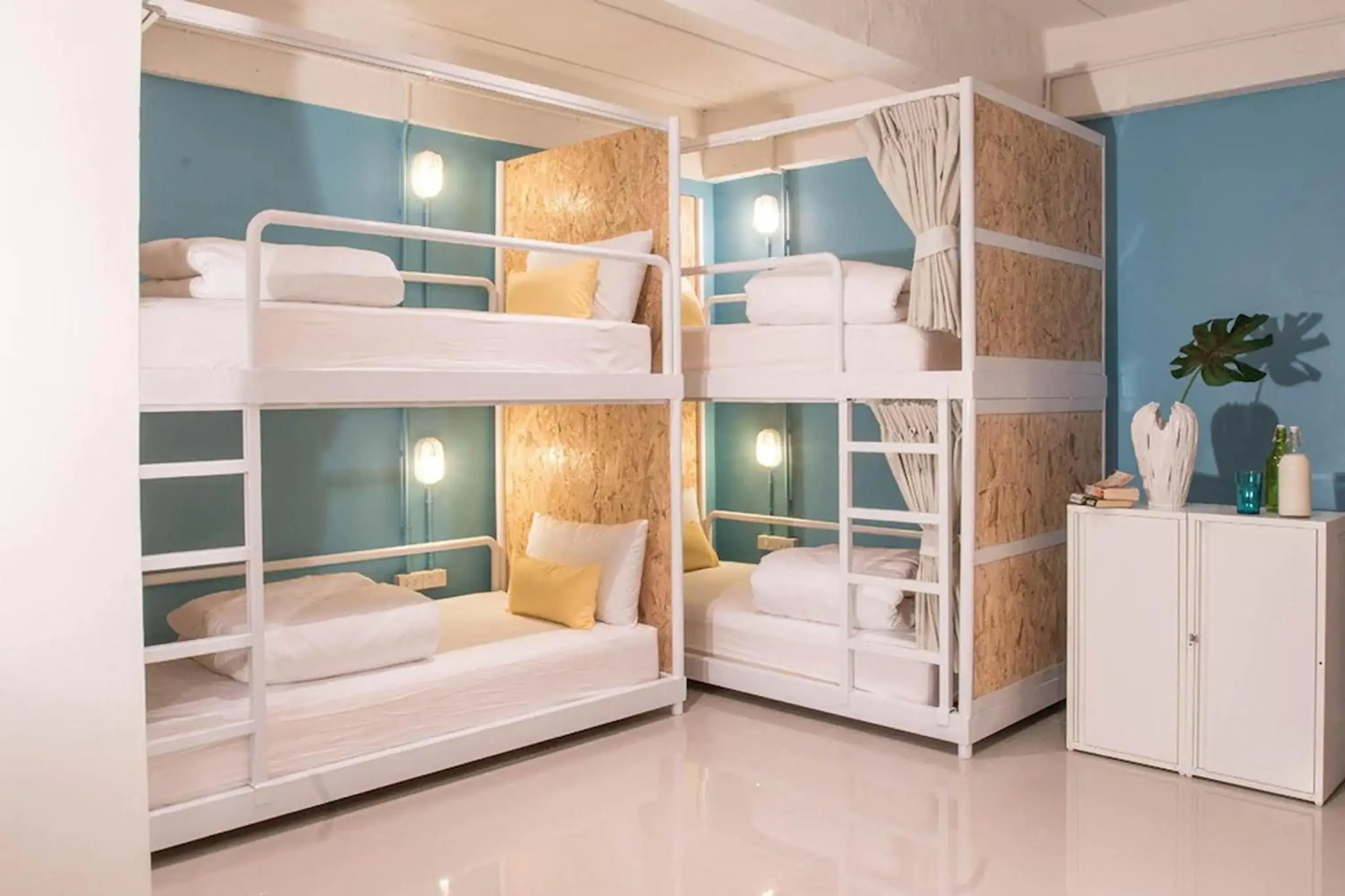 Bunk Bed in Mixed Dormitory Room in ME U Hostel Pattaya Bunk Bed in Mixed Dormitory Room in ME U Hostel Pattaya