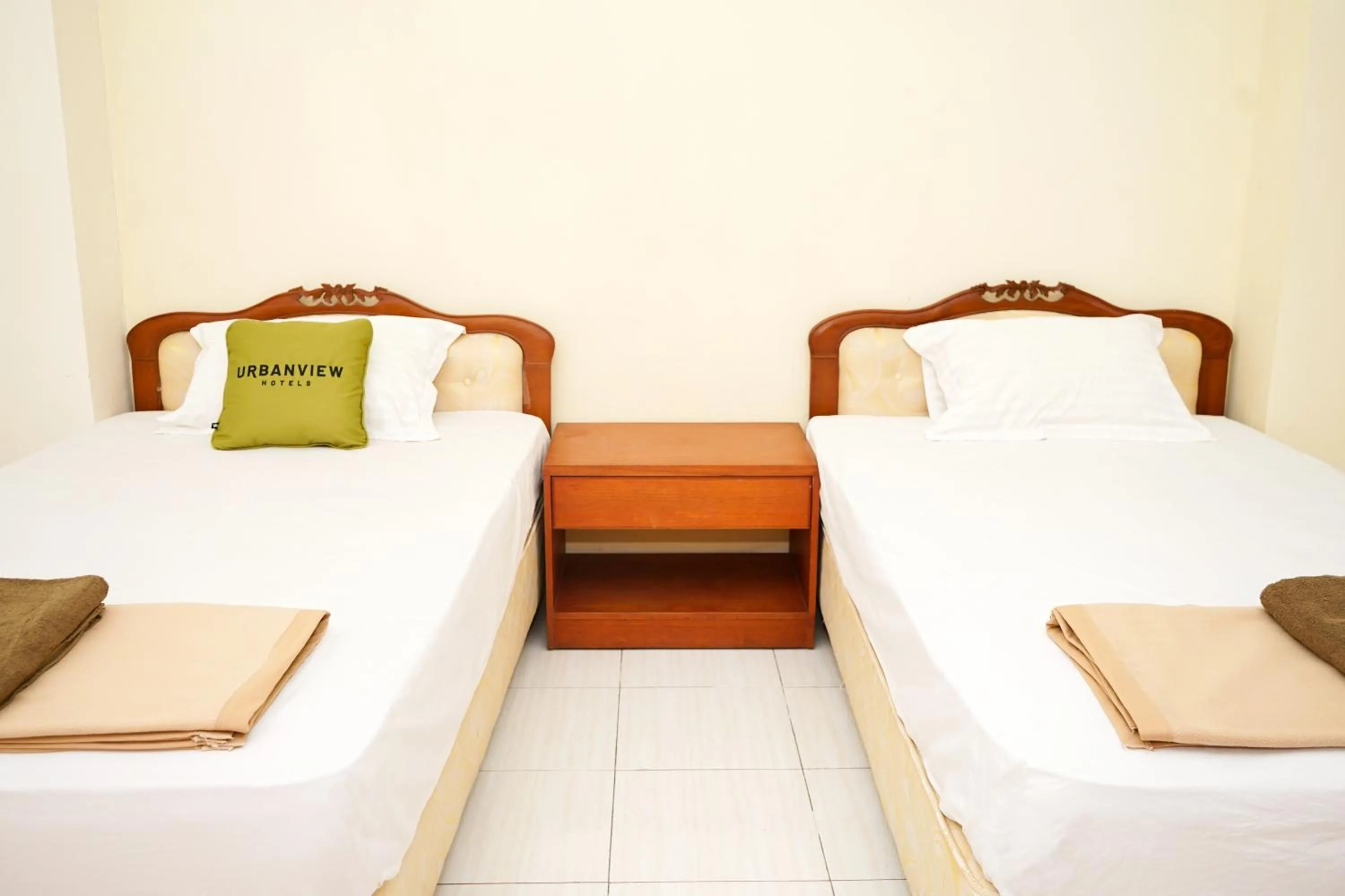 Bedroom, Bed in Urbanview Hotel Syariah Ratu Elok Banjarbaru by RedDoorz