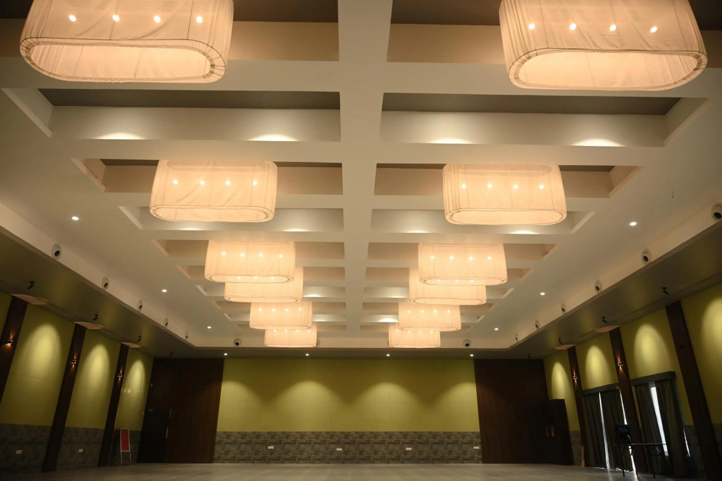 Meeting/conference room in Mango Leaf Lake Resort