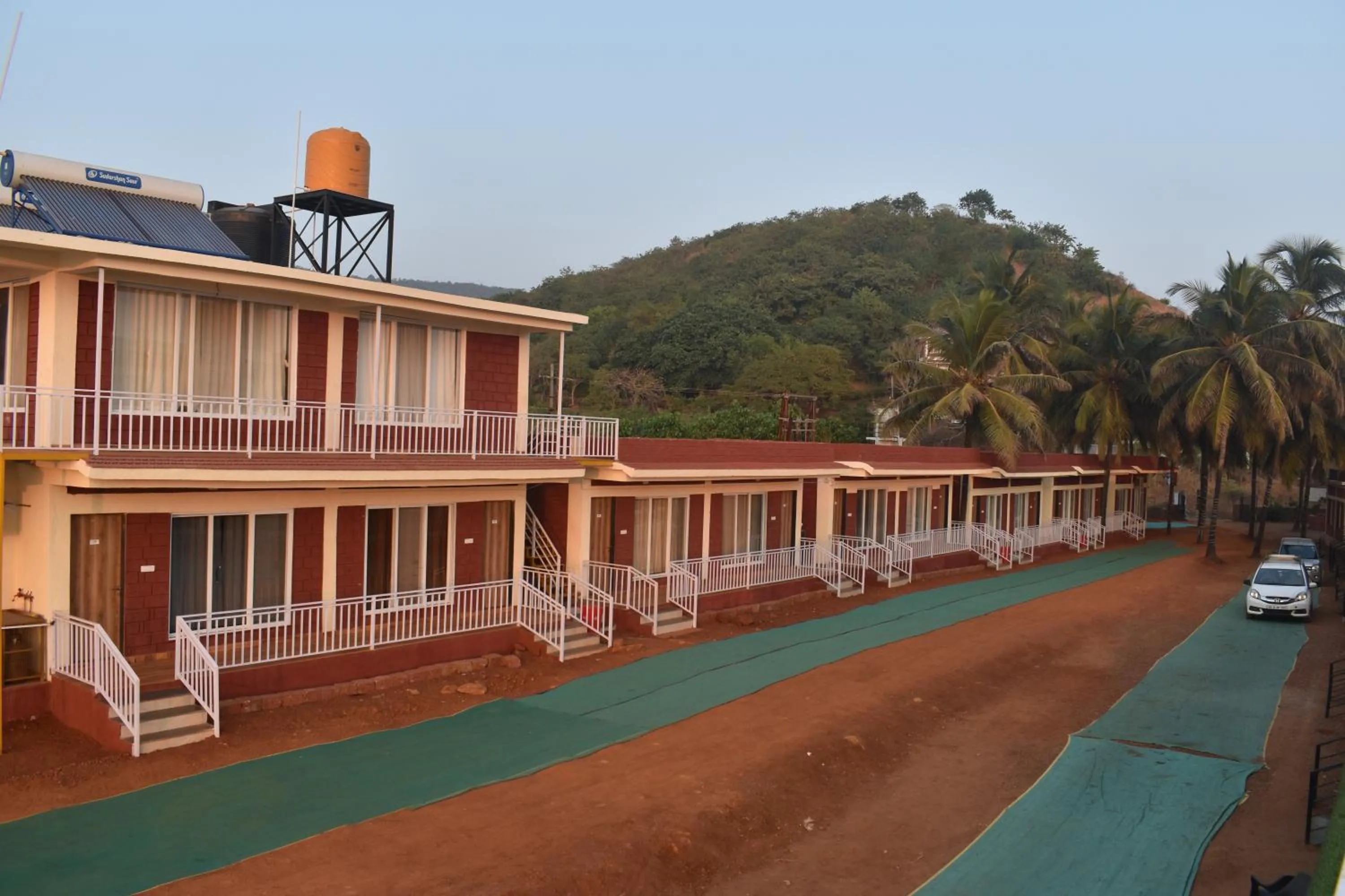 SEA LUXE Beach Resort