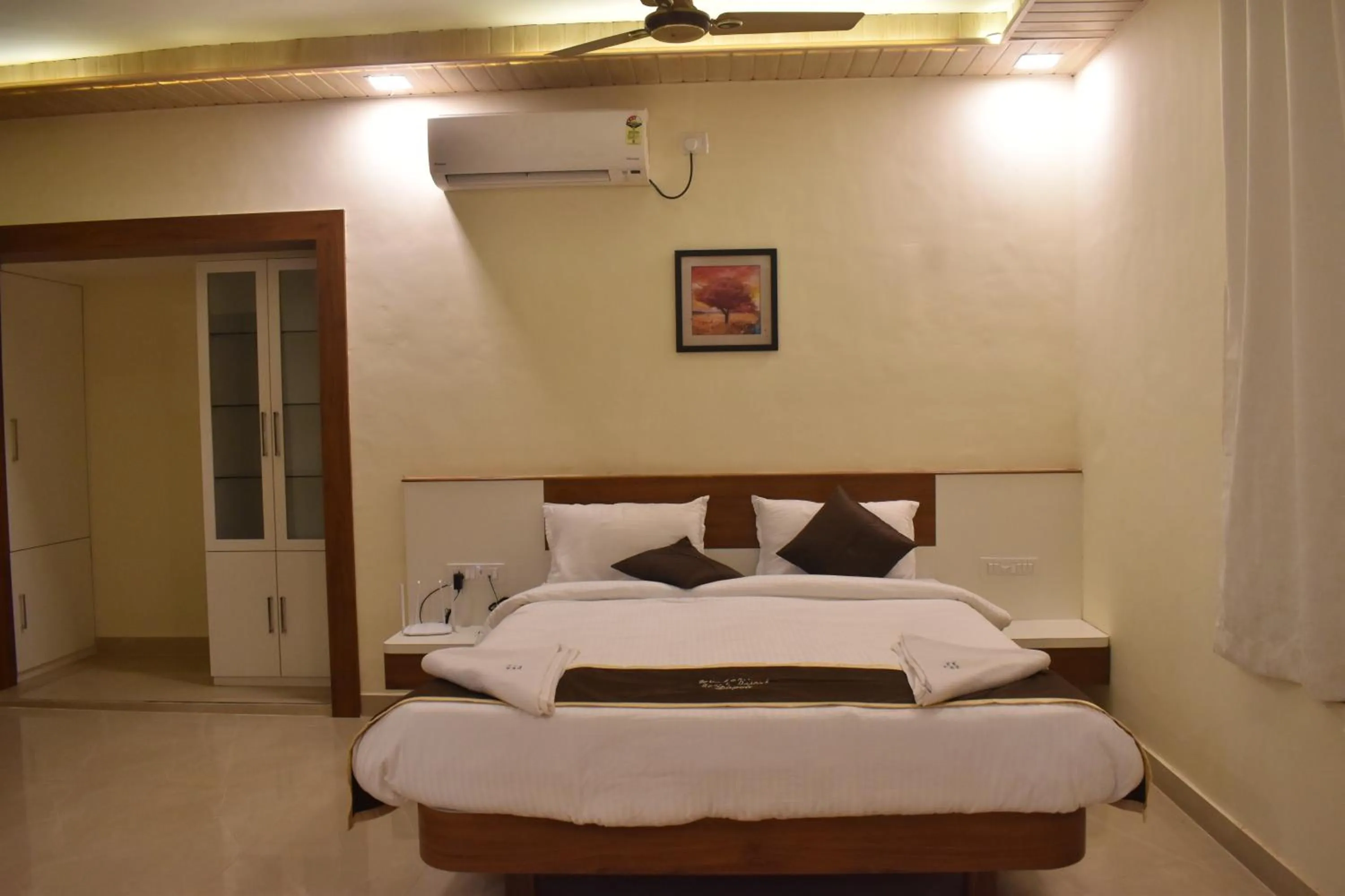 SEA LUXE Beach Resort