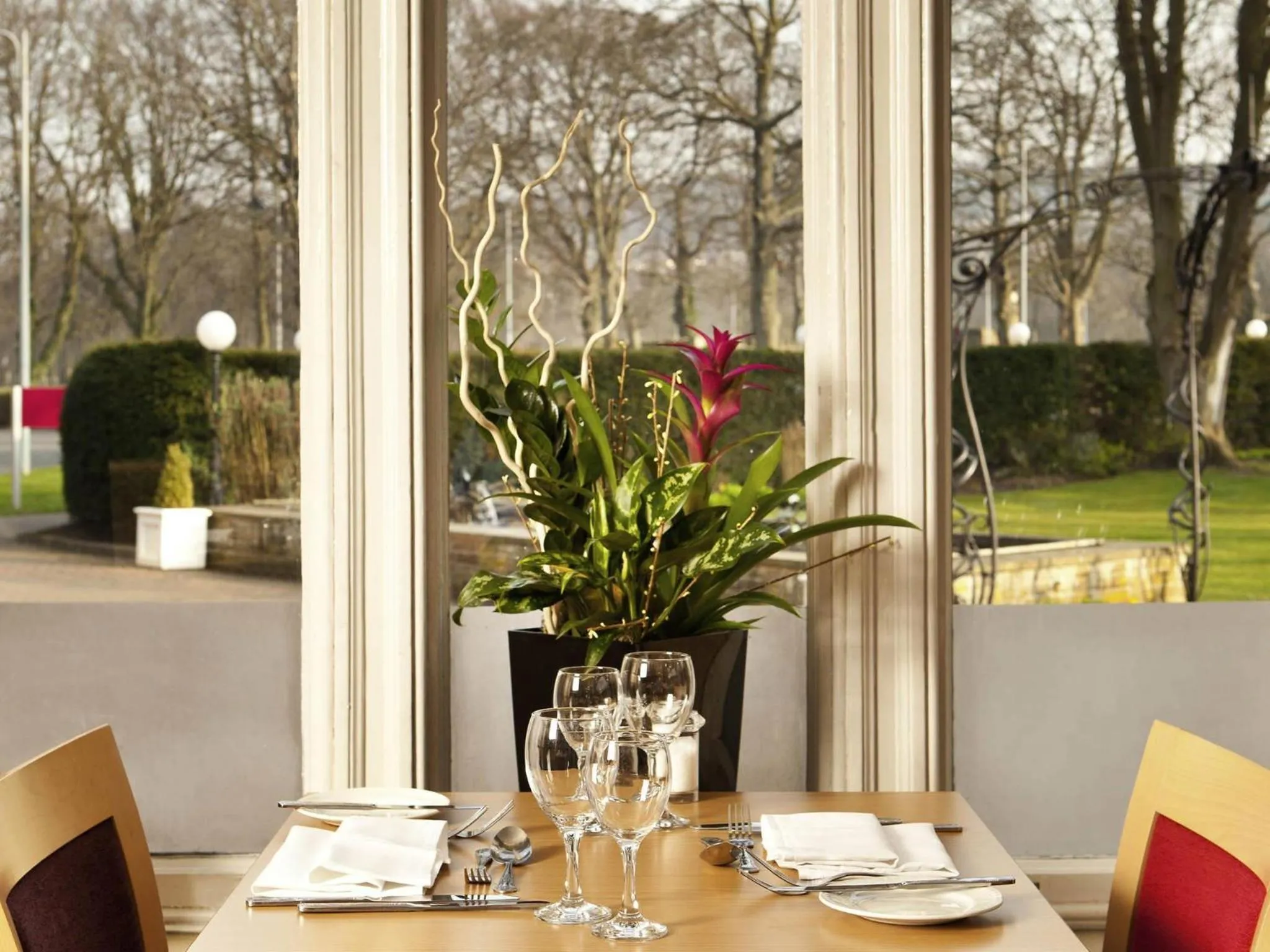 Restaurant/places to eat in Mercure Bradford, Bankfield Hotel