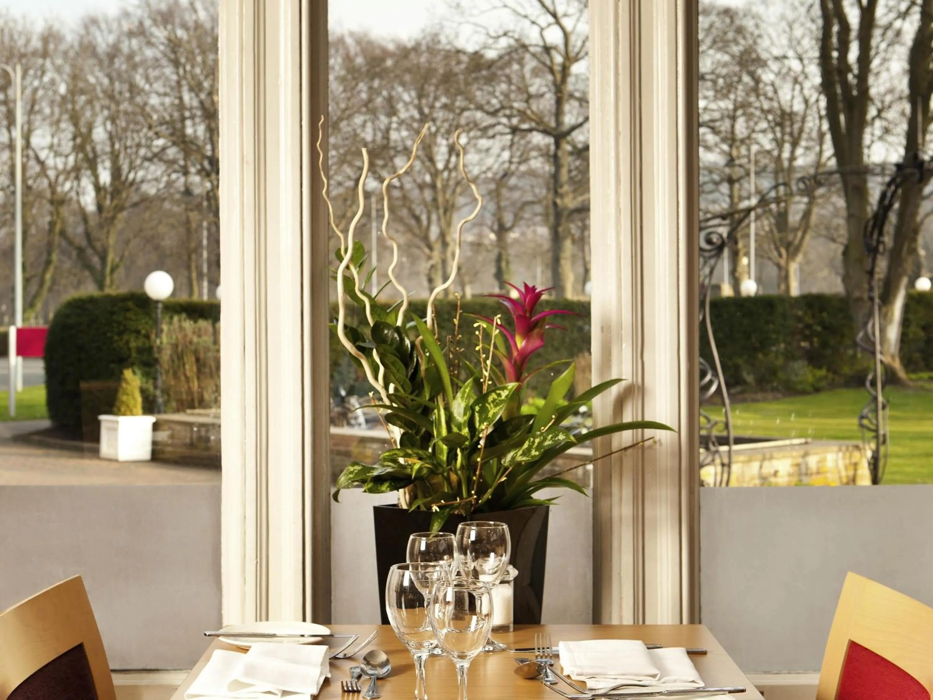 Restaurant/places to eat in Mercure Bradford, Bankfield Hotel