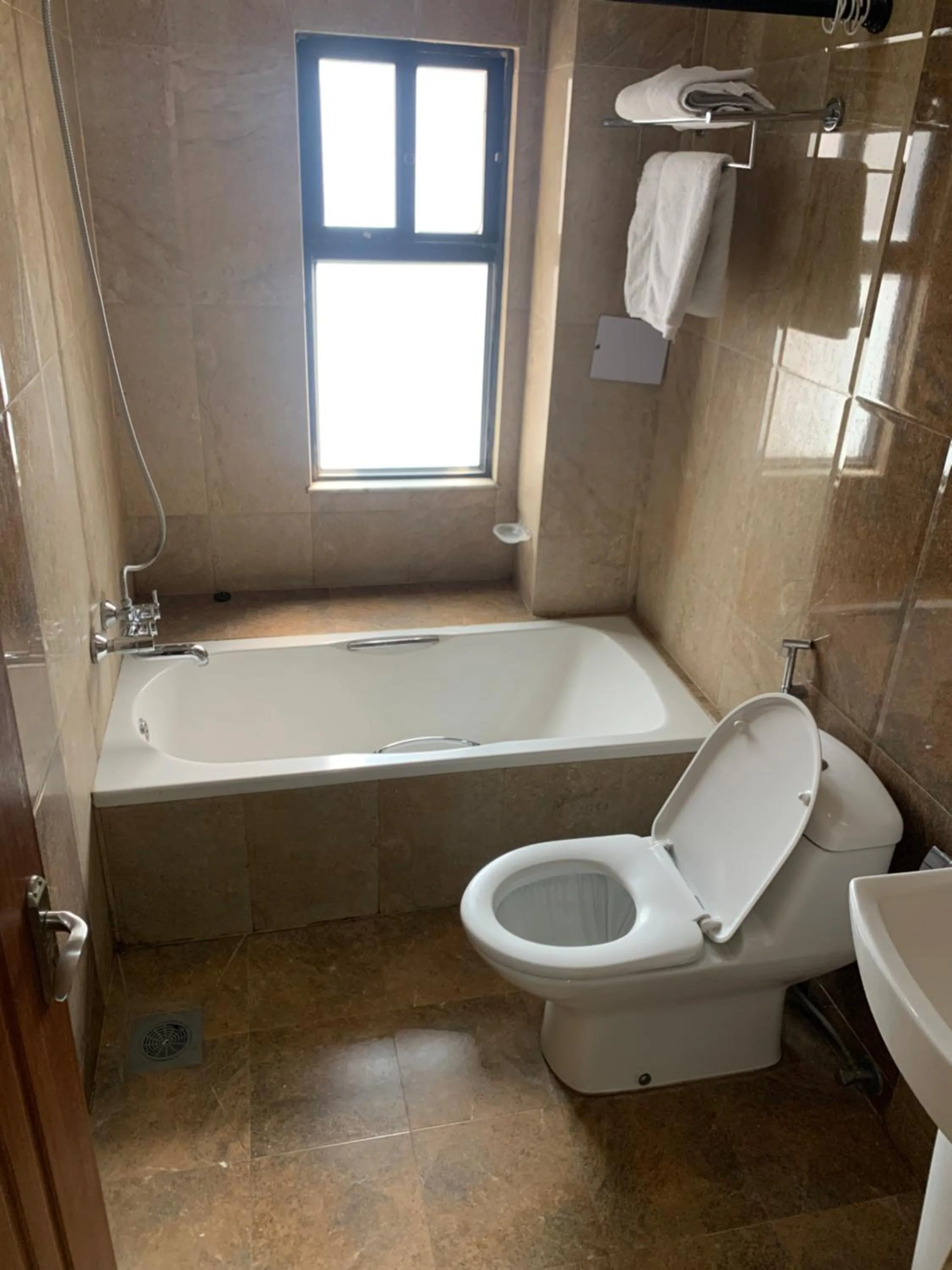 Hot Tub in Alpine Hotel & Apartment