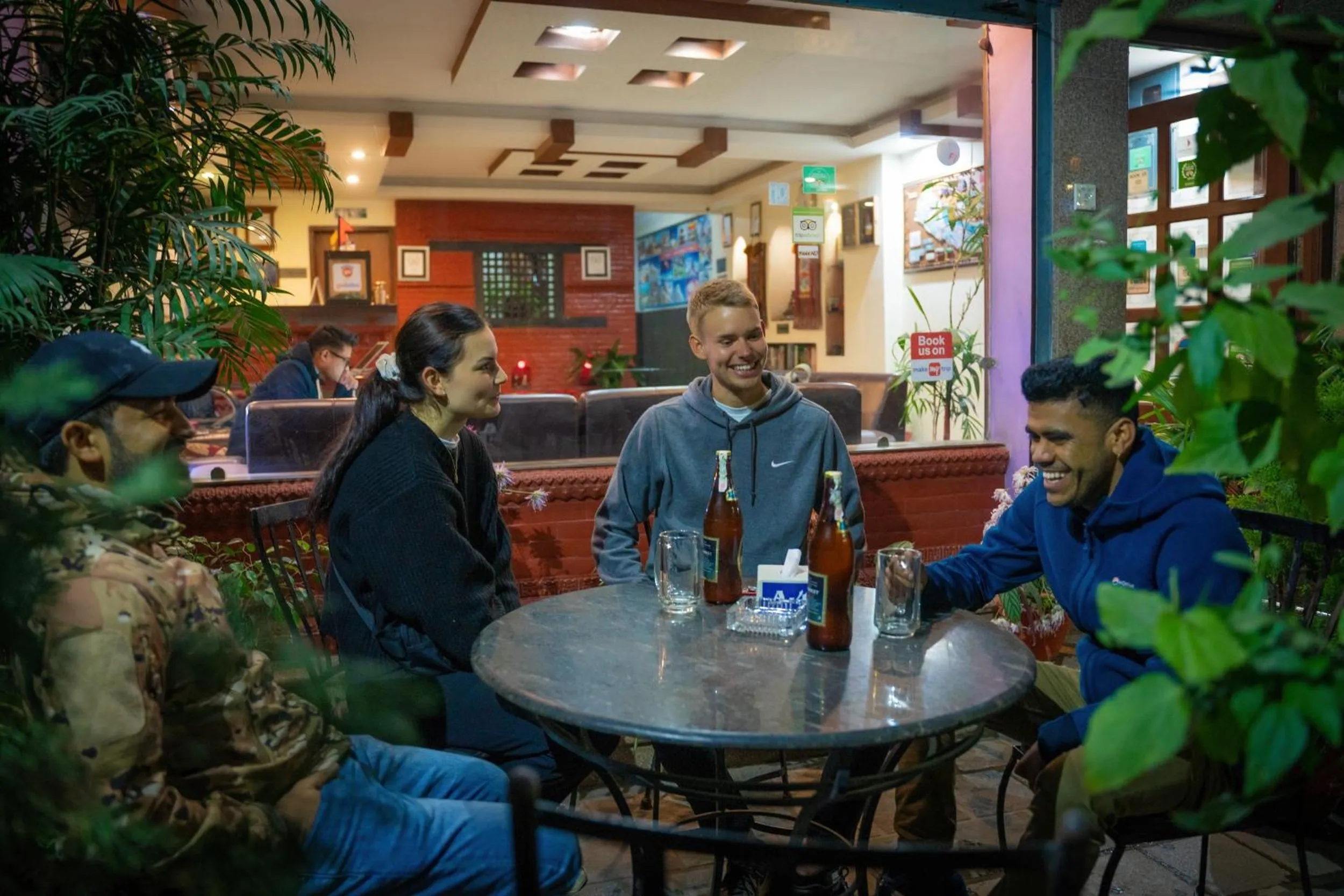 Alcoholic drinks in Alpine Hotel & Apartment