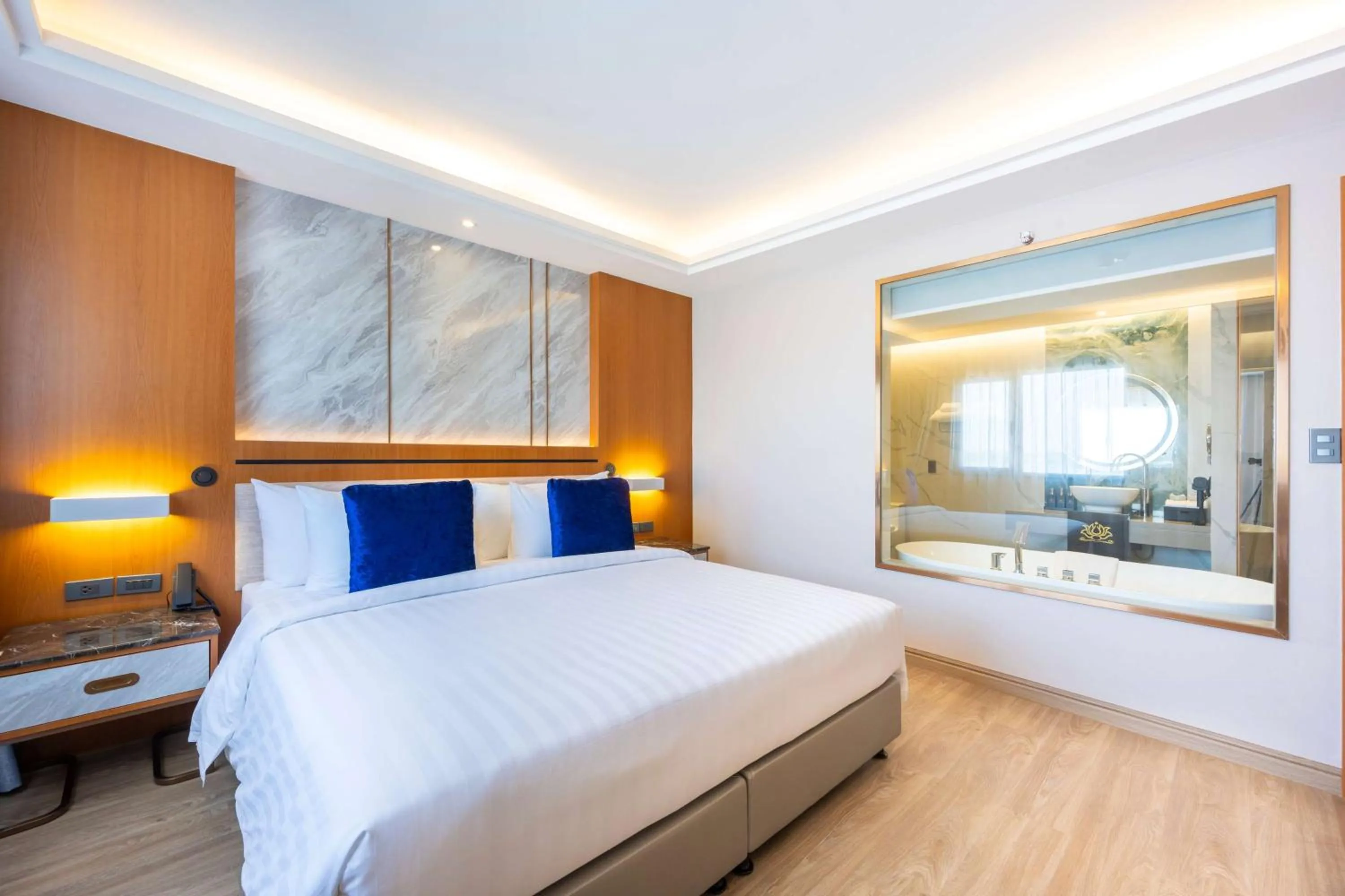 Photo of the whole room, Bed in Wyndham Jomtien Pattaya