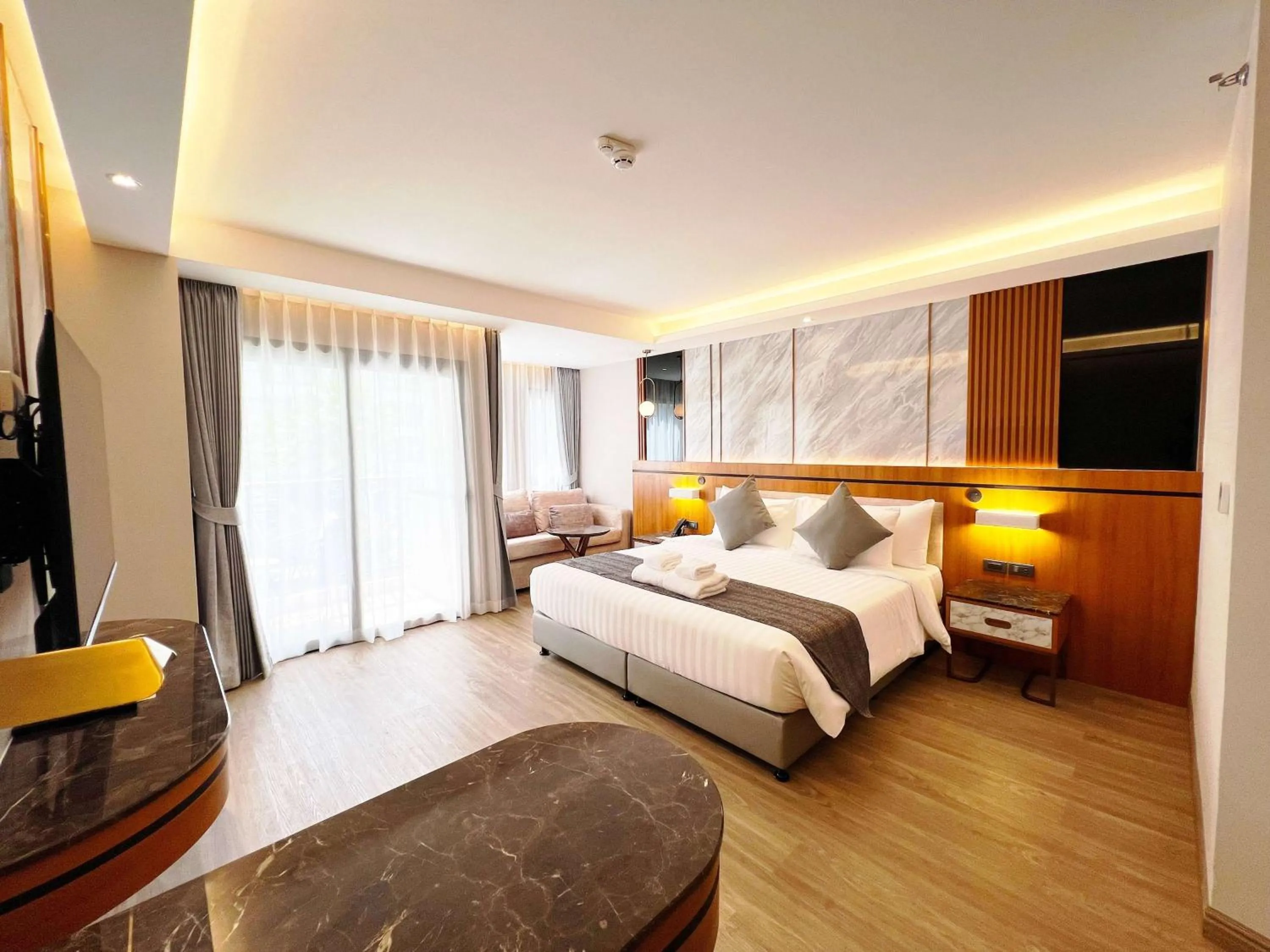 Photo of the whole room, Bed in Wyndham Jomtien Pattaya