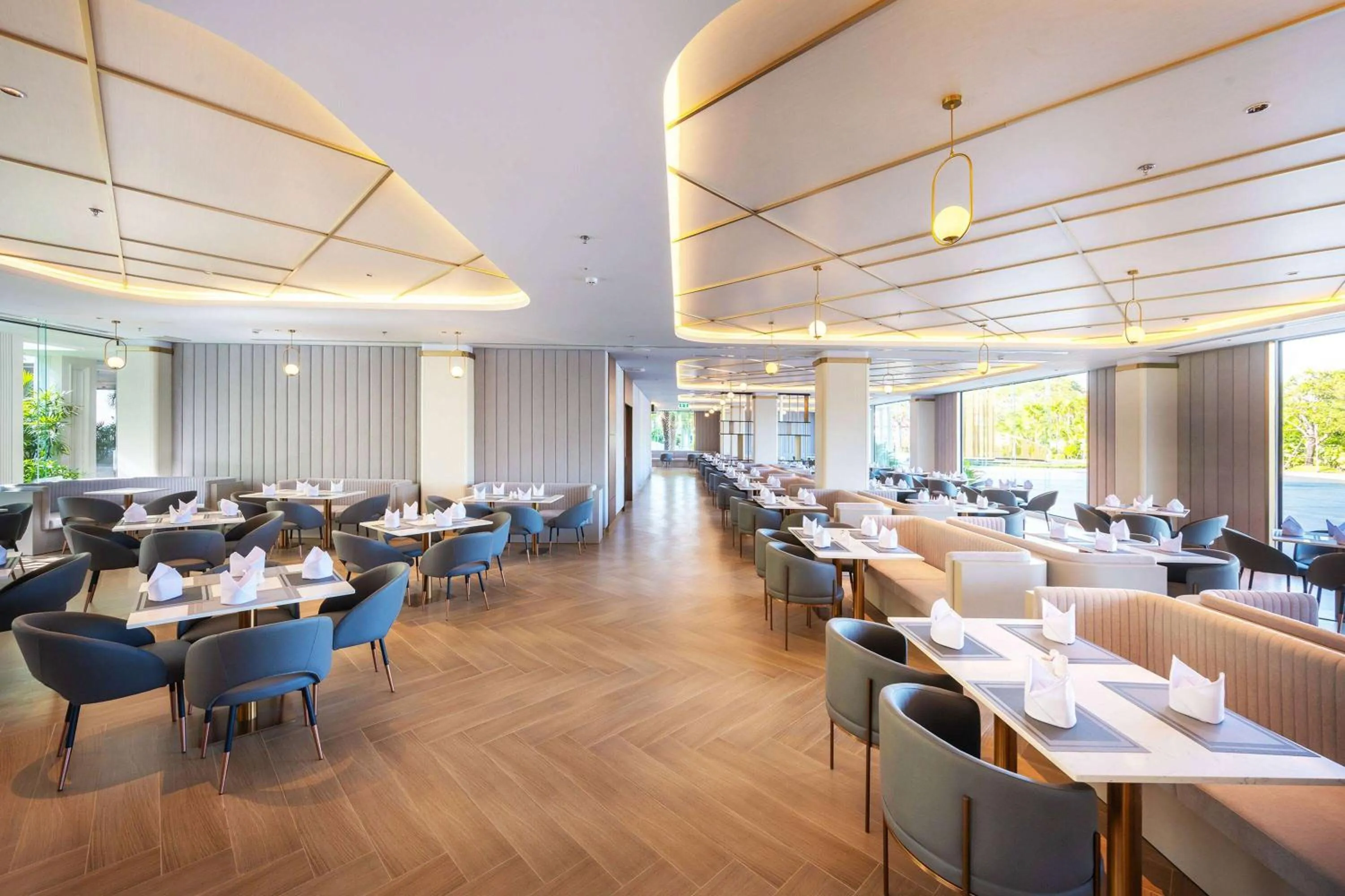 Restaurant/places to eat in Wyndham Jomtien Pattaya