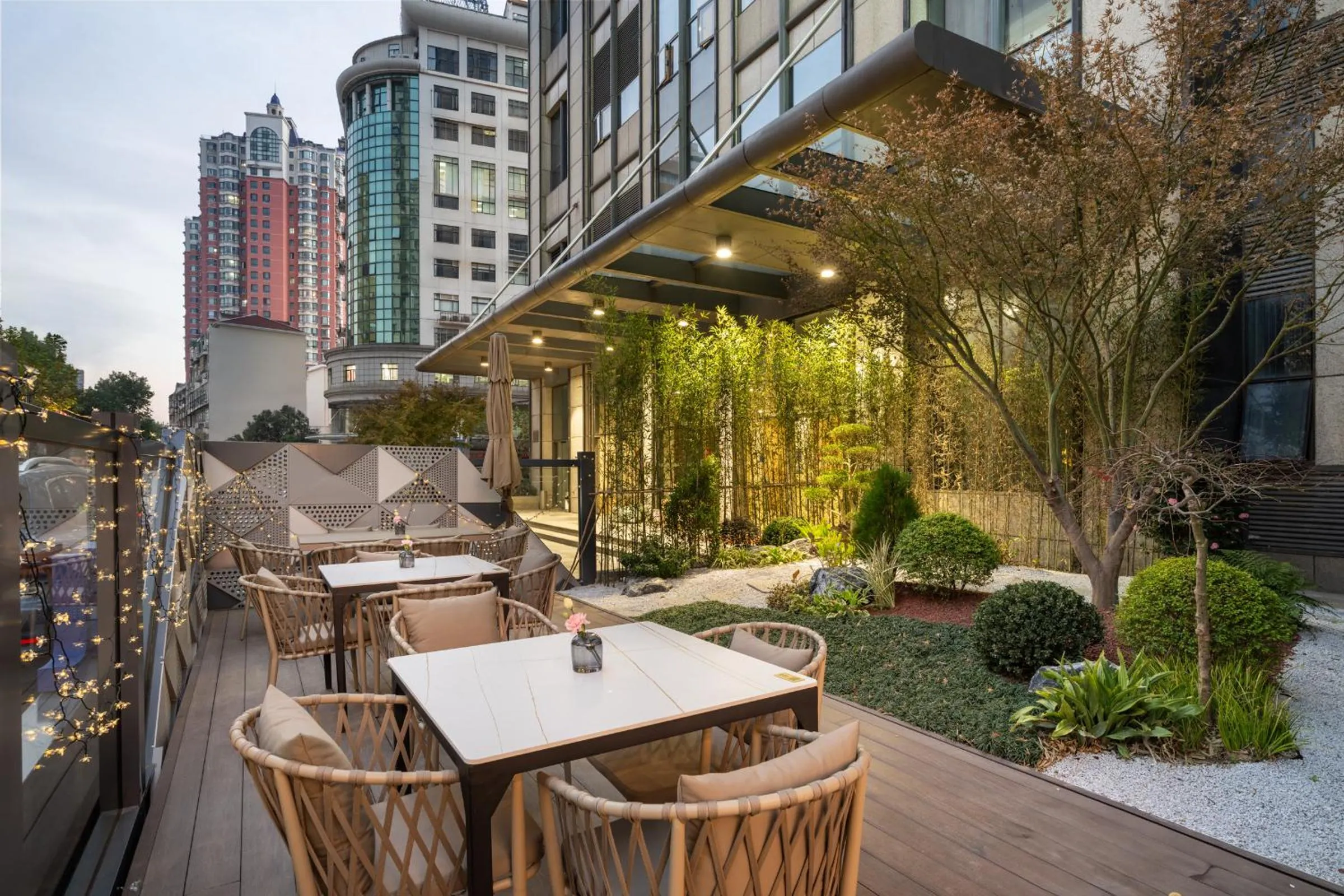 Property building in DoubleTree by Hilton Shanghai Jing'an