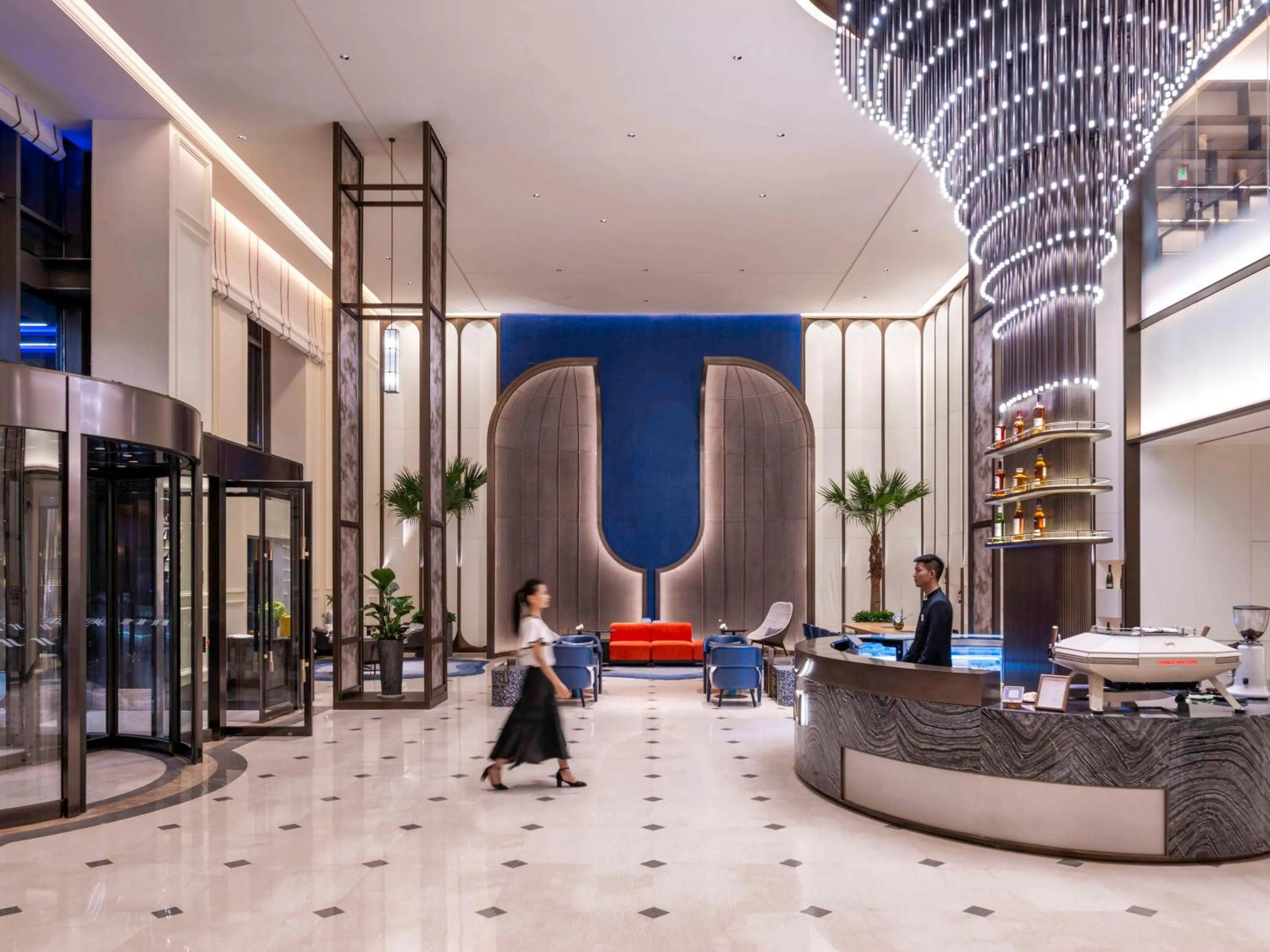 Lounge or bar in DoubleTree by Hilton Shanghai Jing'an