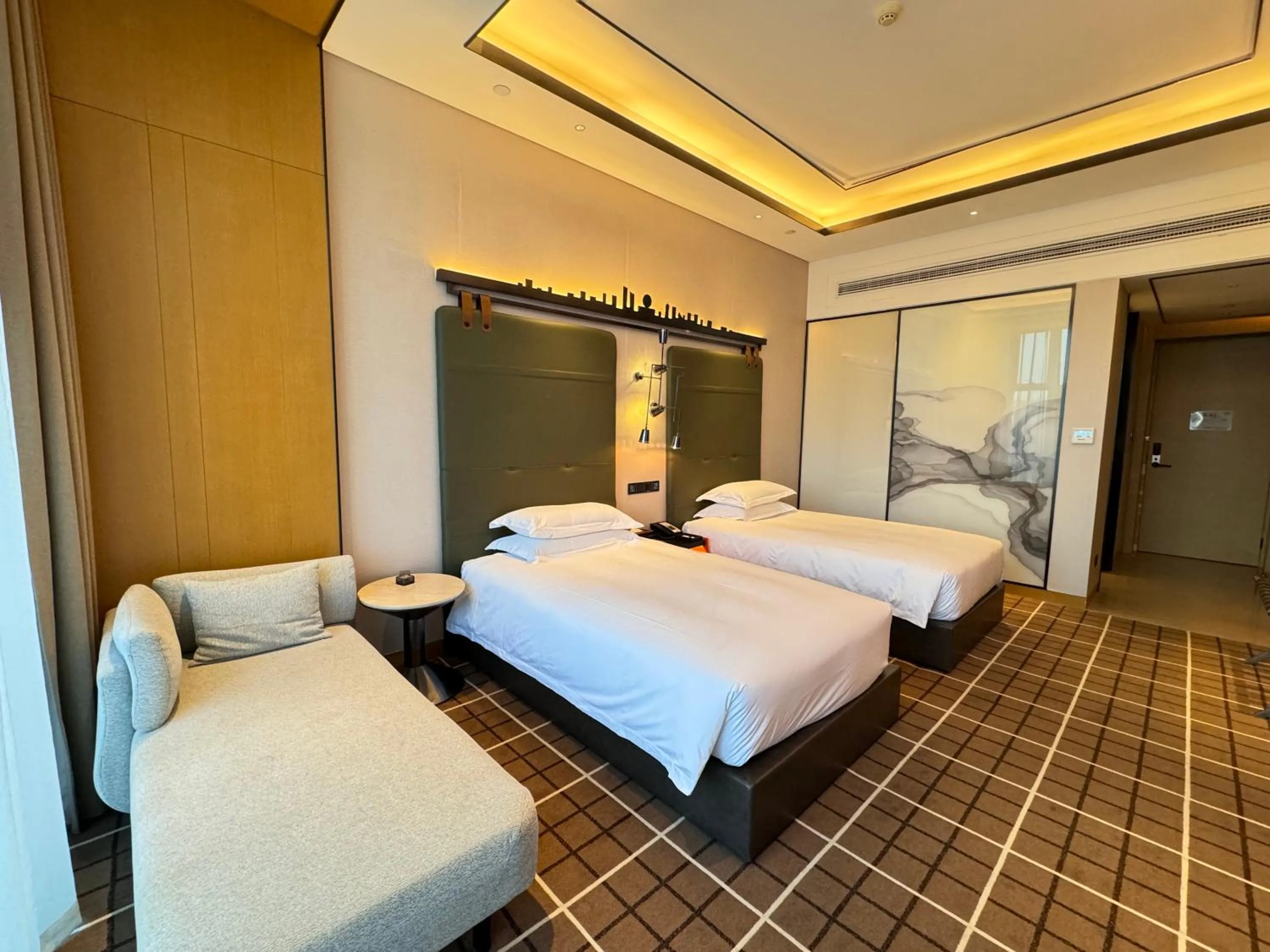 Bed in Novotel Hangzhou East Railway Station