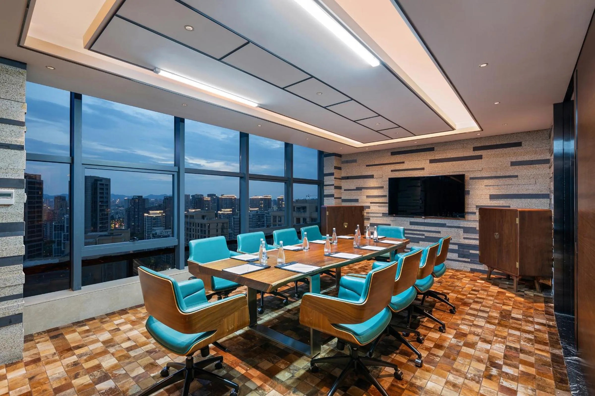 Meeting/conference room in Novotel Hangzhou East Railway Station