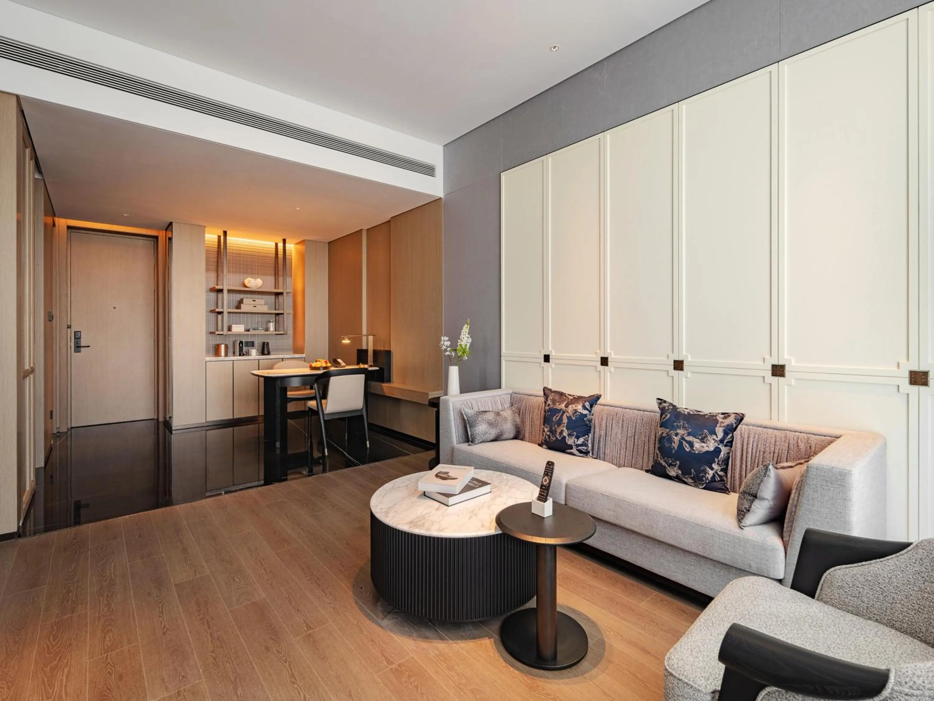 Living room in Grand Mercure Shenzhen Guangming