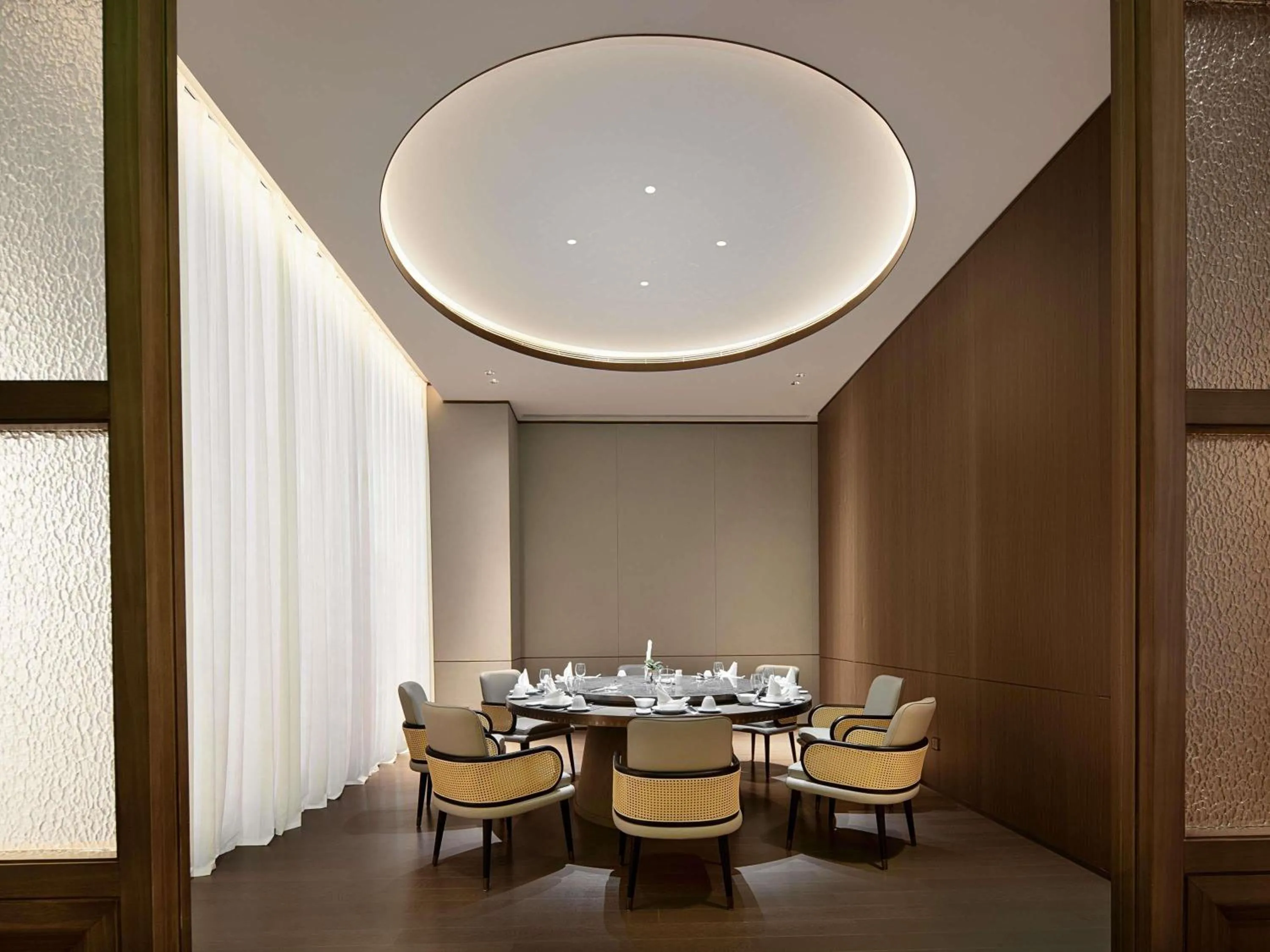 Restaurant/places to eat in Grand Mercure Chengdu East