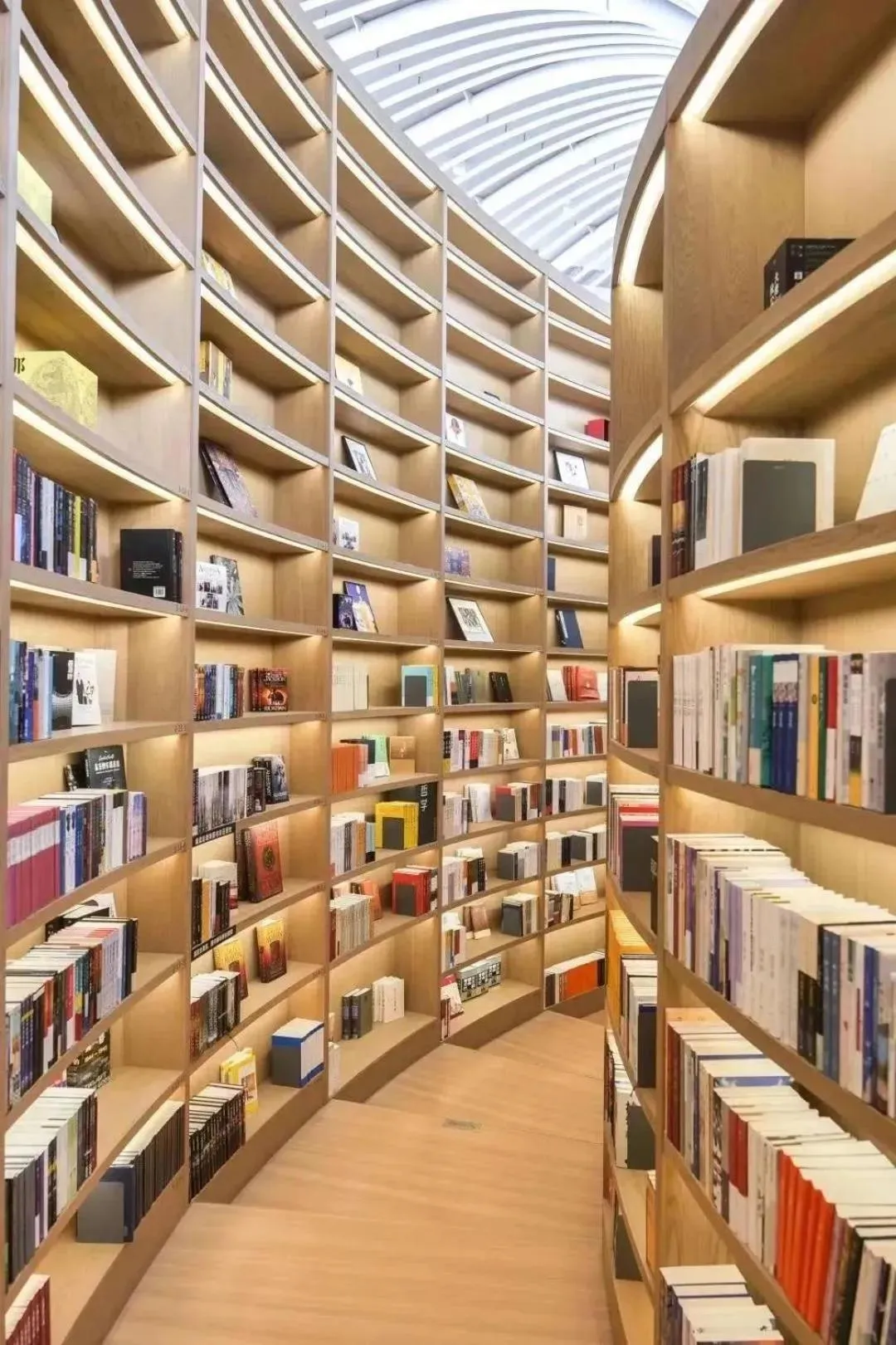 Library in Grand Mercure Chengdu East