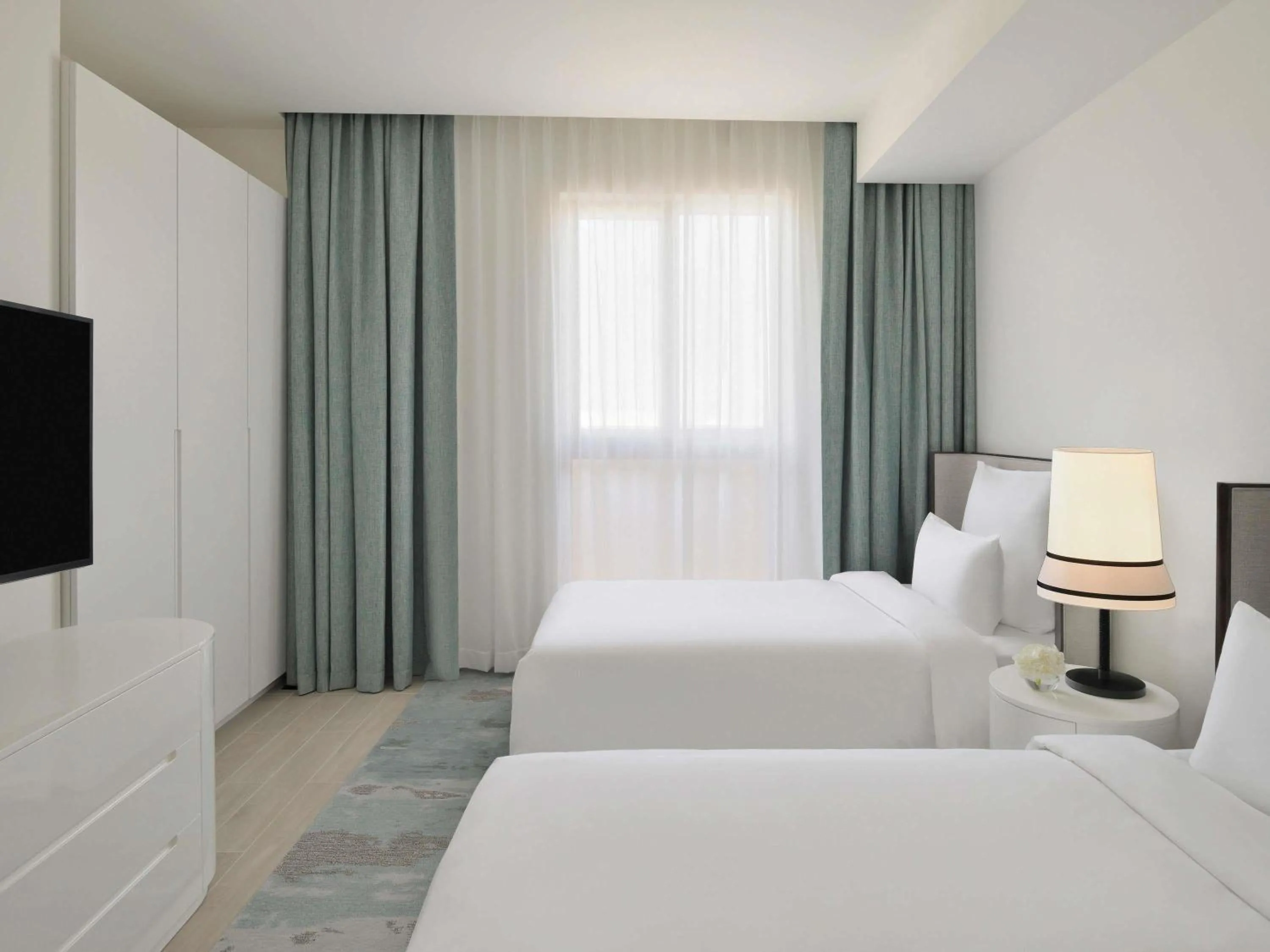 Bedroom, Bed in Mövenpick Hotel & Apartments Ghala Muscat