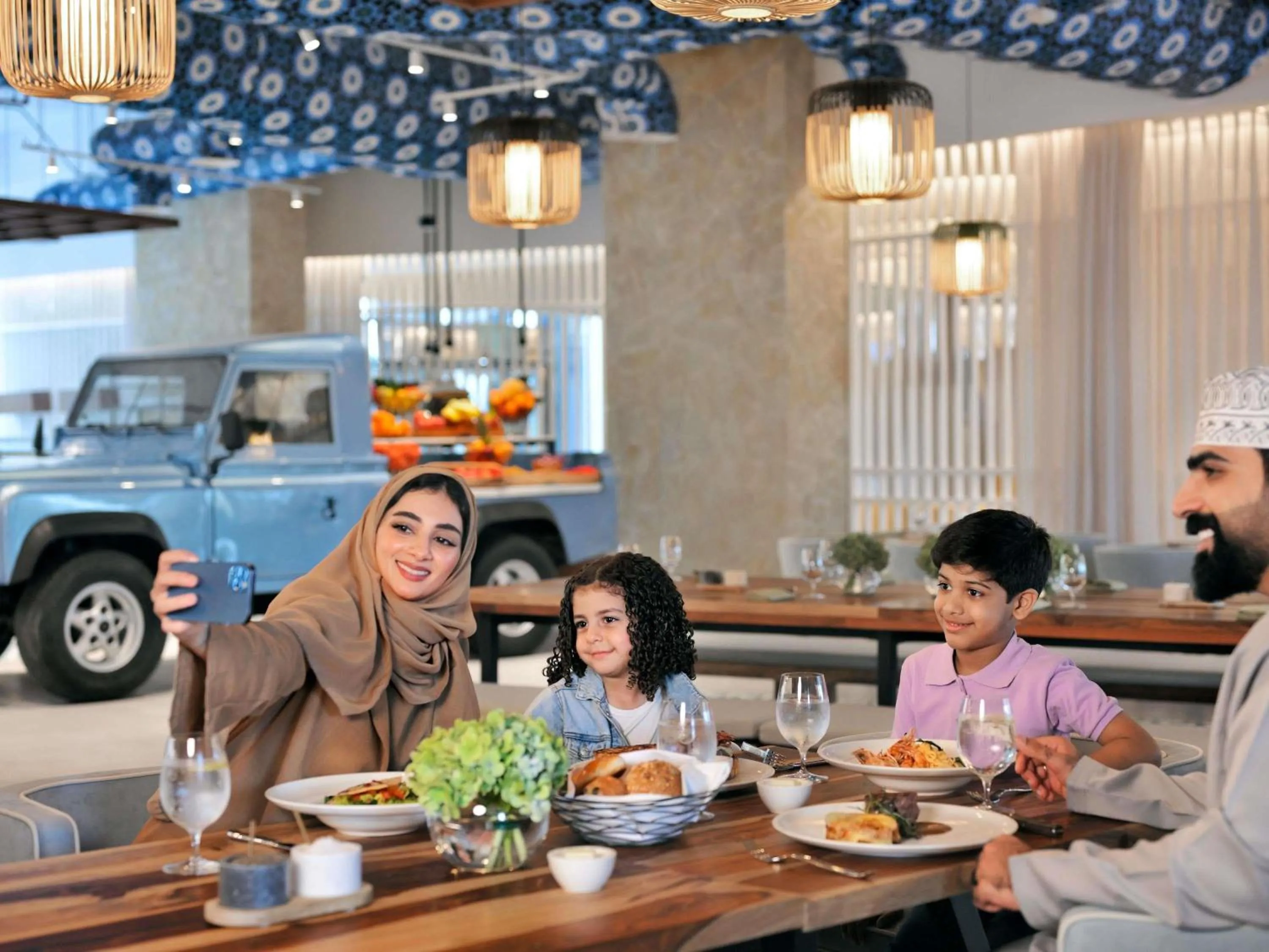 Restaurant/places to eat in Mövenpick Hotel & Apartments Ghala Muscat