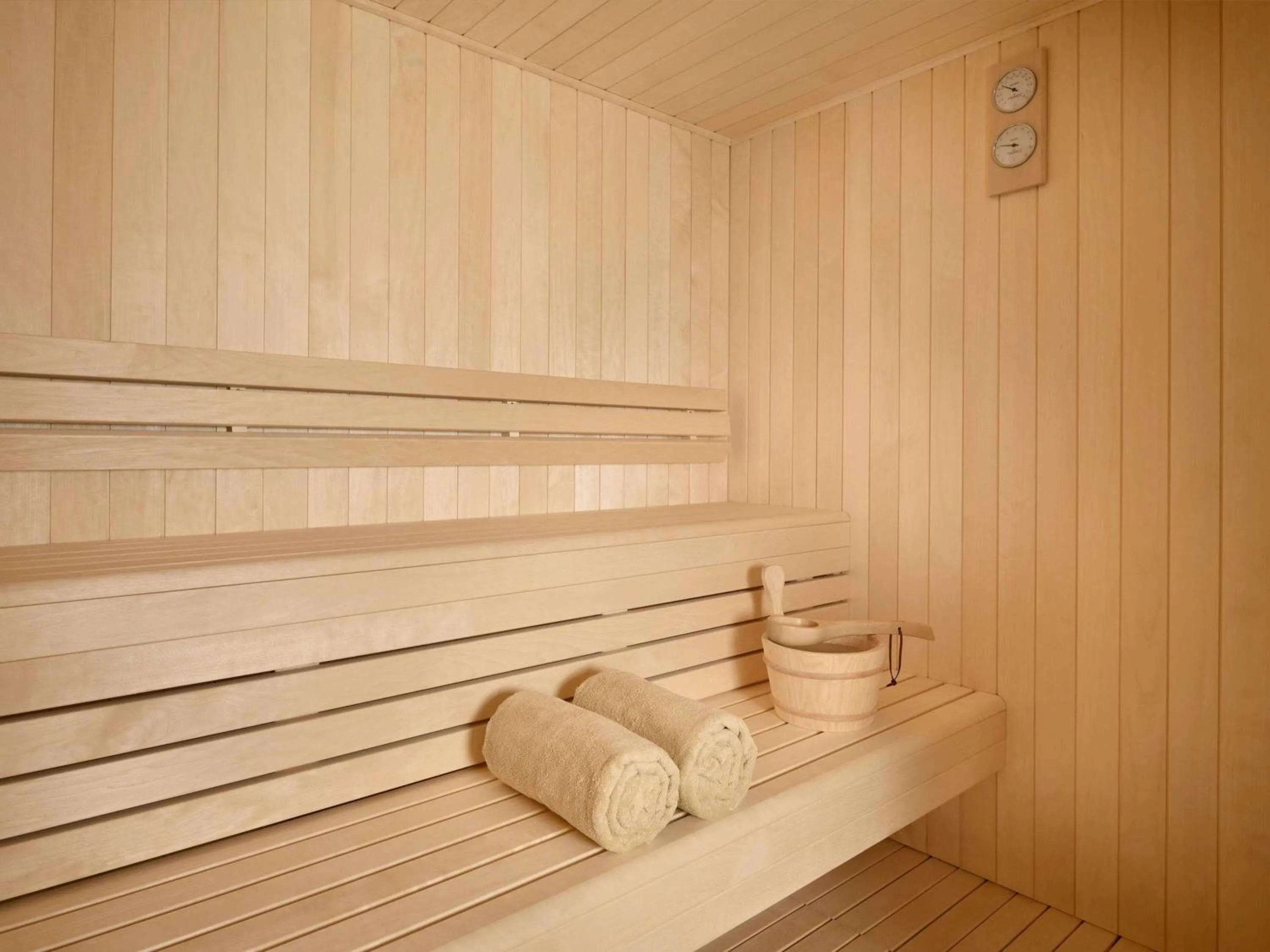 Spa and wellness centre/facilities in Mövenpick Hotel & Apartments Ghala Muscat