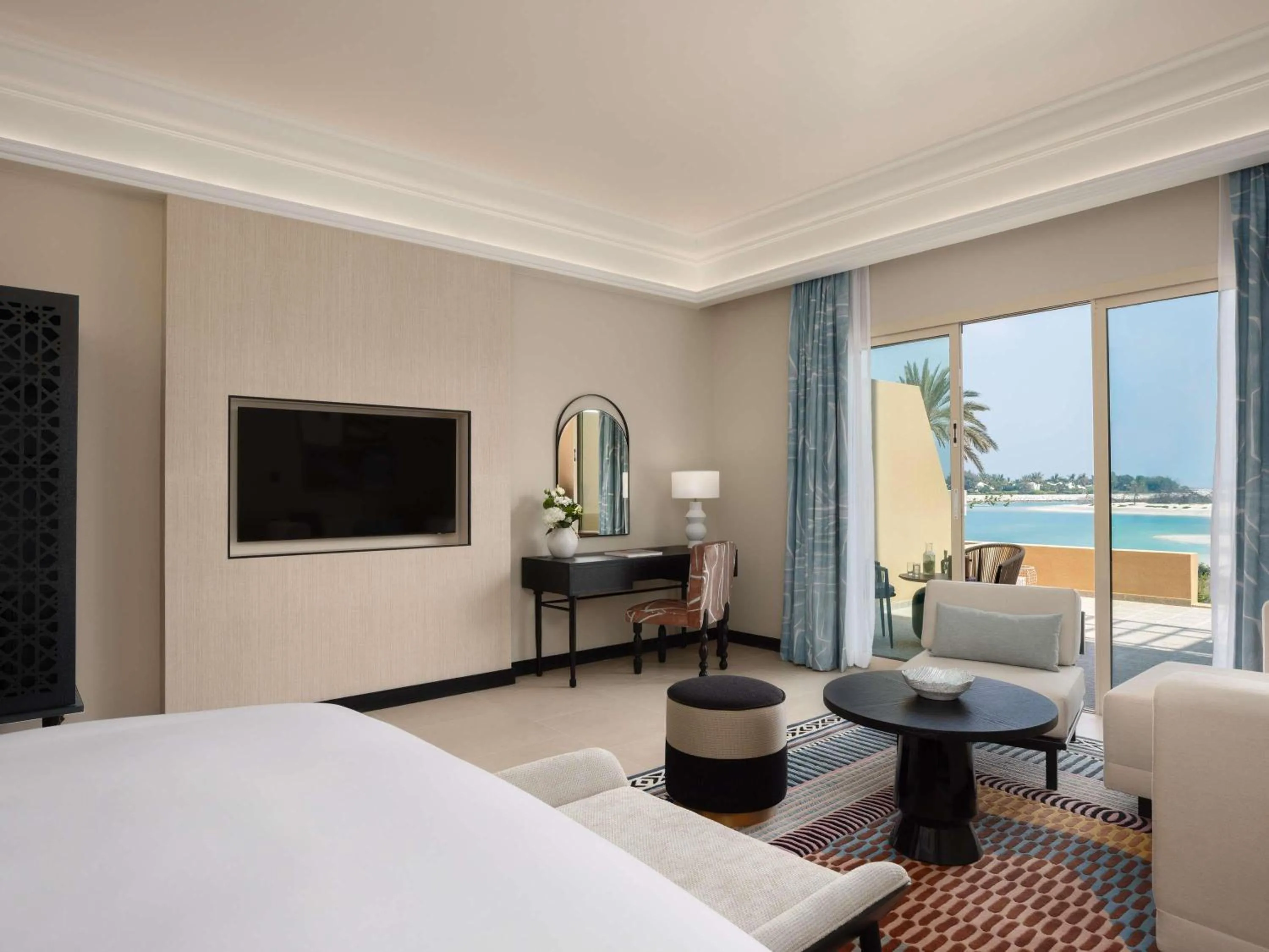 Bedroom, Bed in Sofitel Al Hamra Beach Resort
