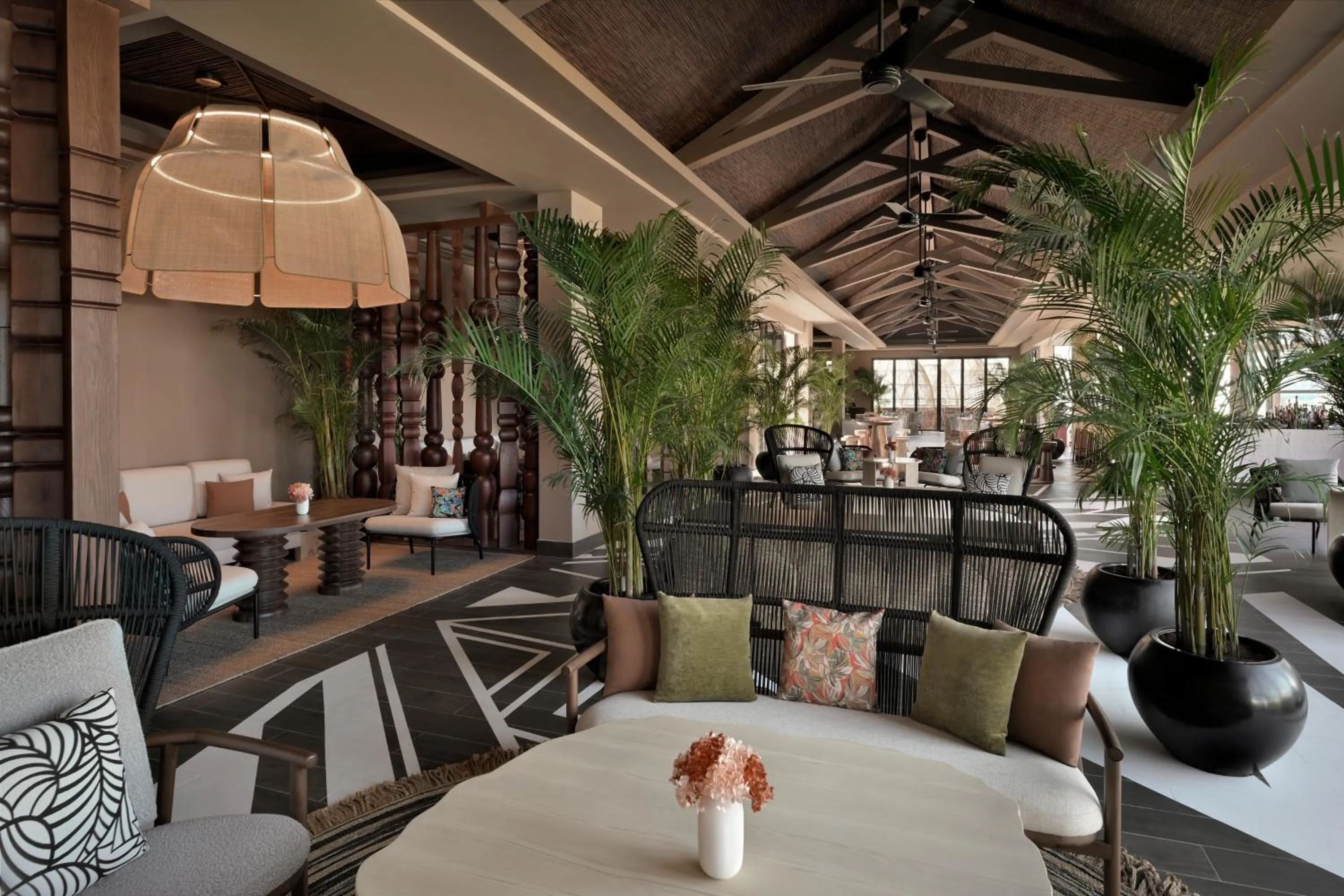 Restaurant/places to eat in Sofitel Al Hamra Beach Resort