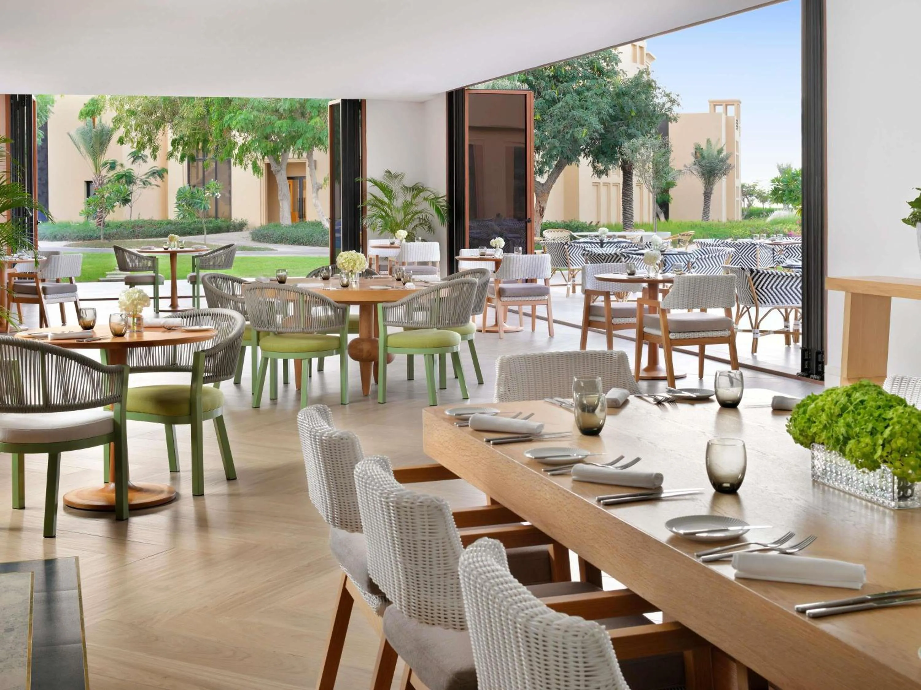 Restaurant/places to eat in Sofitel Al Hamra Beach Resort