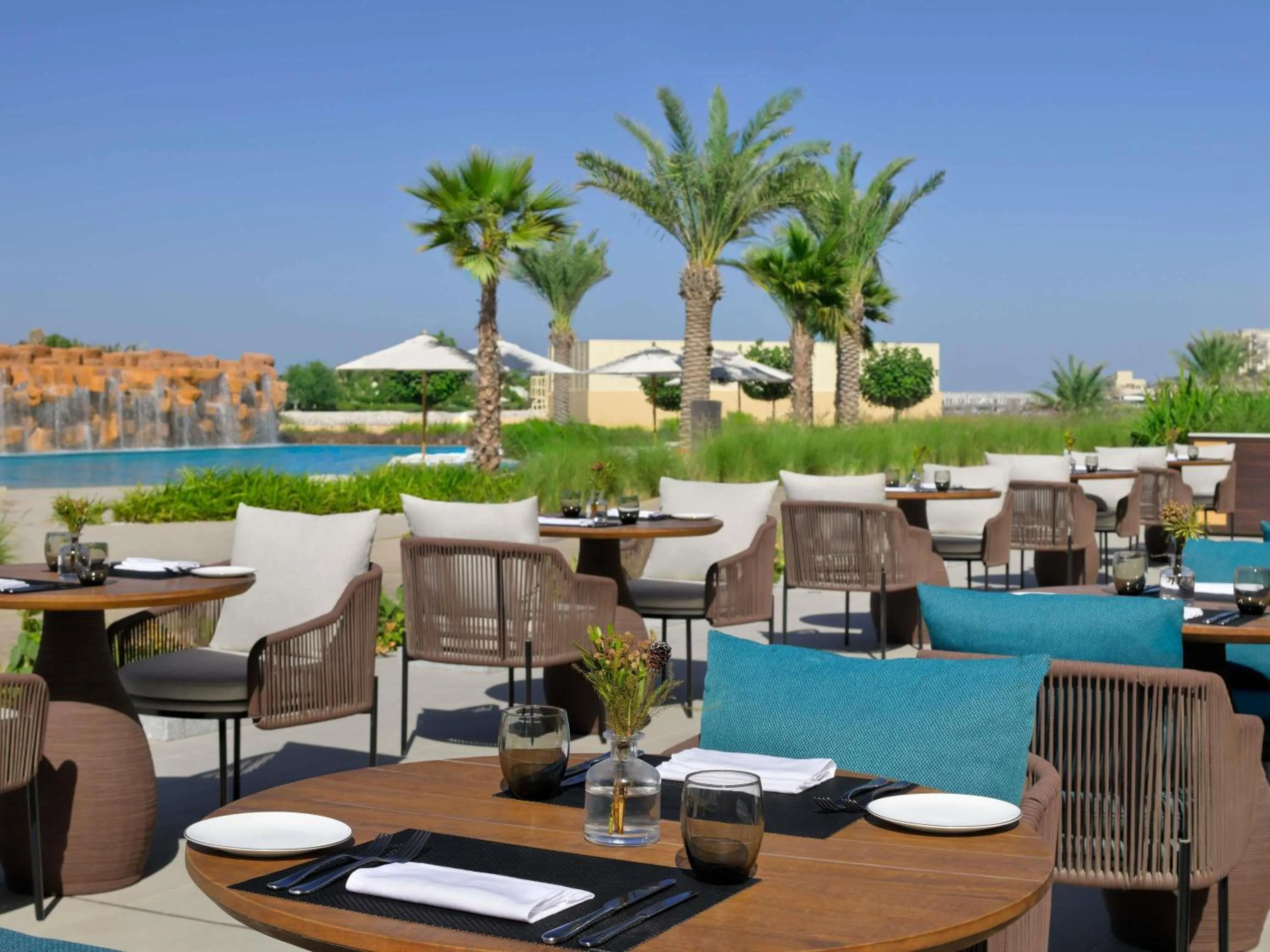 Restaurant/places to eat in Sofitel Al Hamra Beach Resort