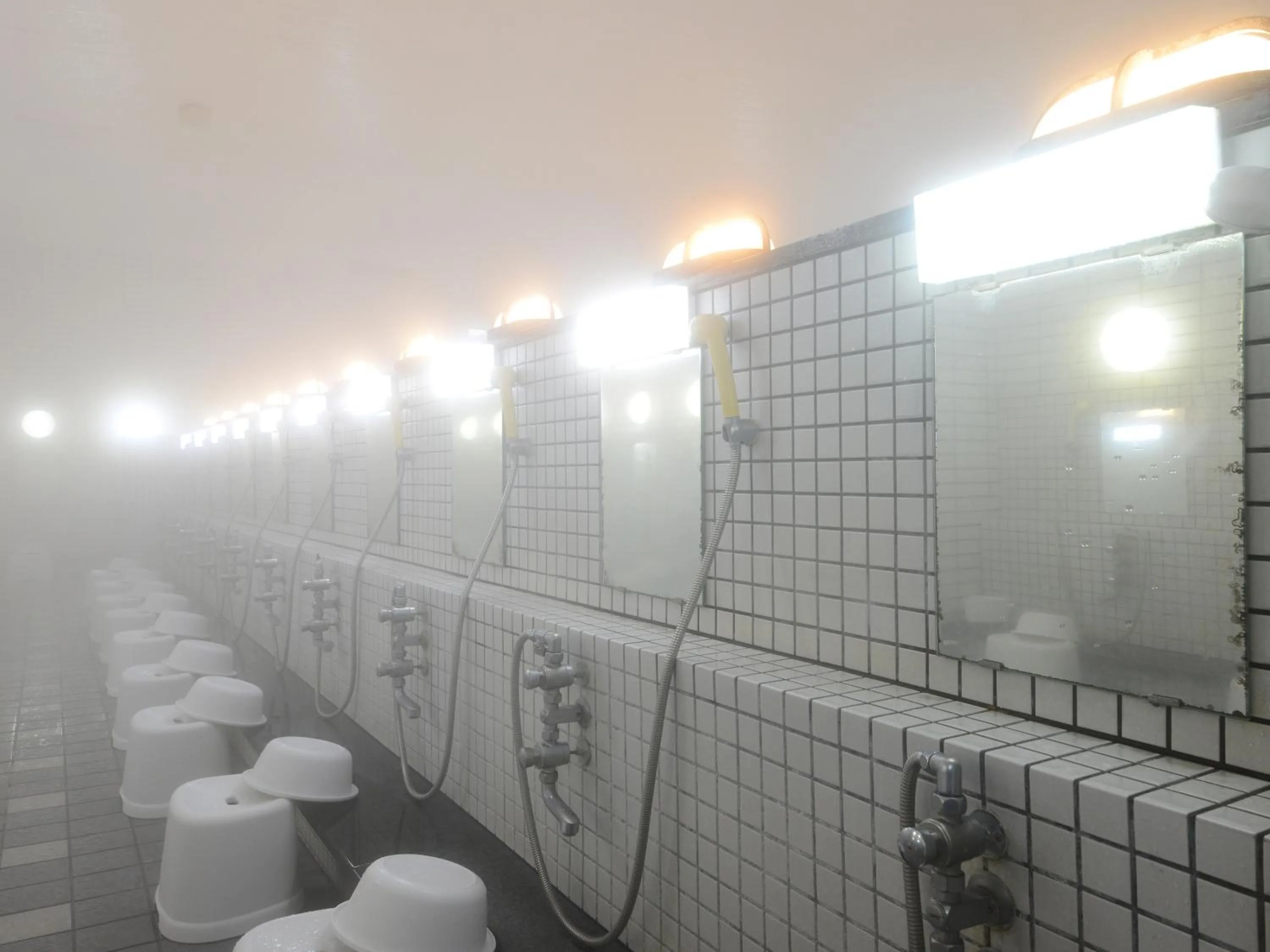 Hot Spring Bath in HigashimaeOnsen Shinwanoyu Hotel Akitaya