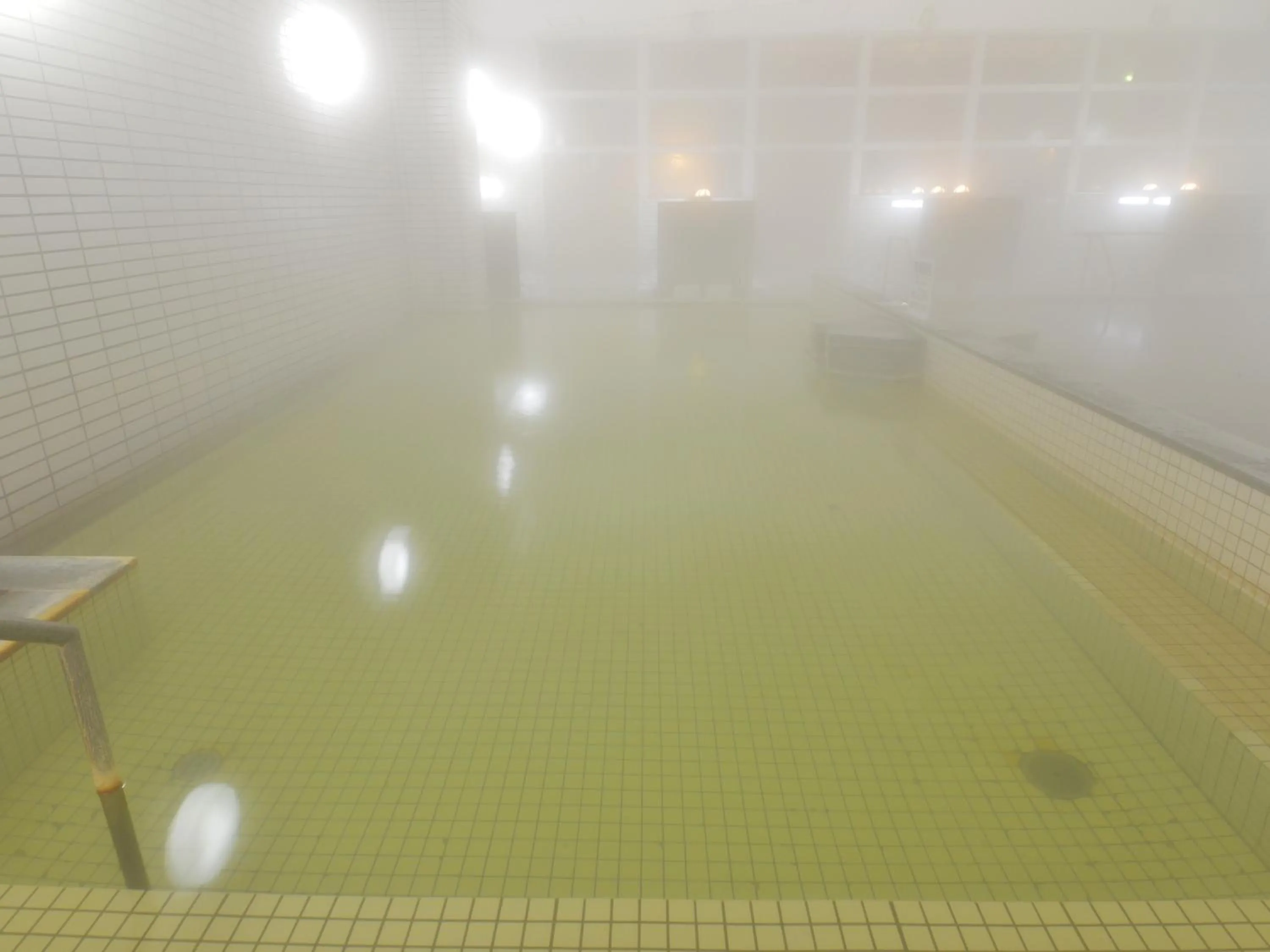 Hot Spring Bath in HigashimaeOnsen Shinwanoyu Hotel Akitaya