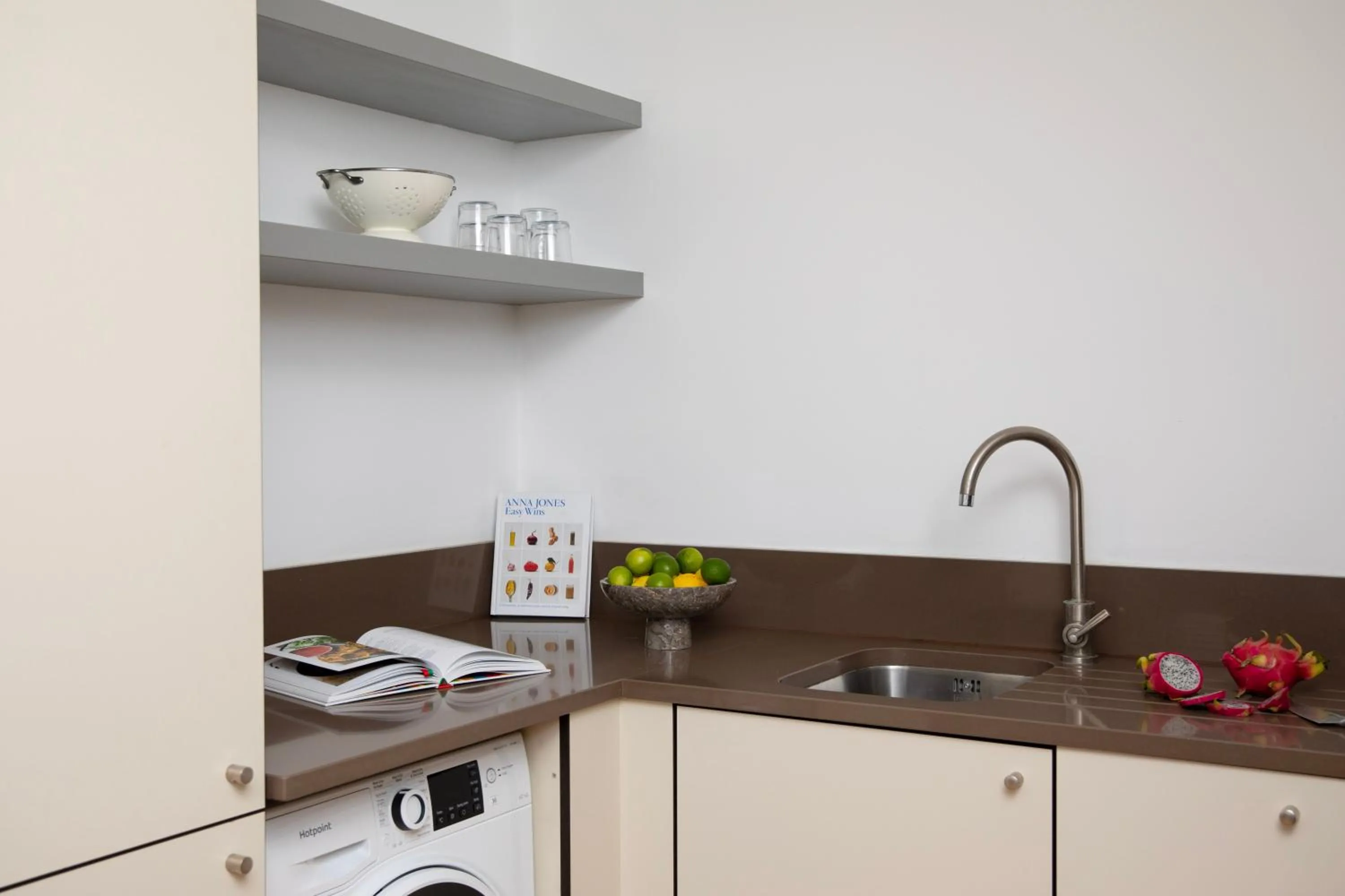 kitchen in Bob W London Tower Hill - Residences