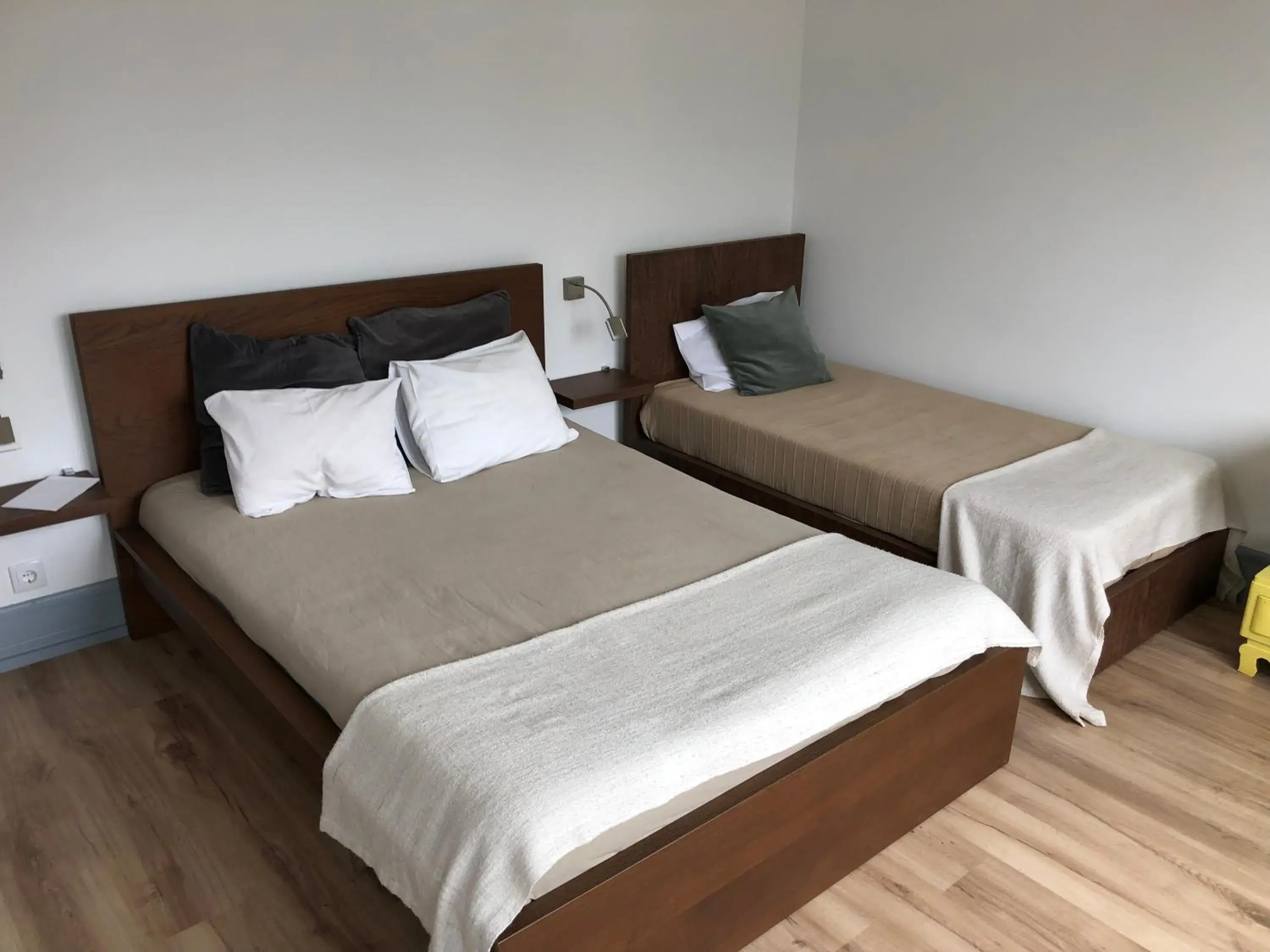 Triple Room in Guest House Infante Dom Henrique Triple Room in Guest House Infante Dom Henrique