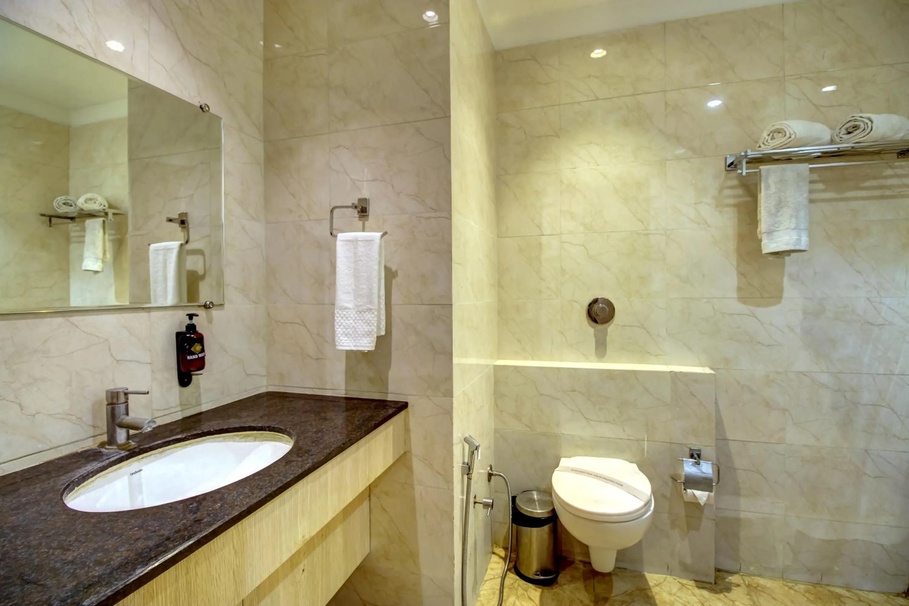 Bathroom in Cozzet Stay Amritsar