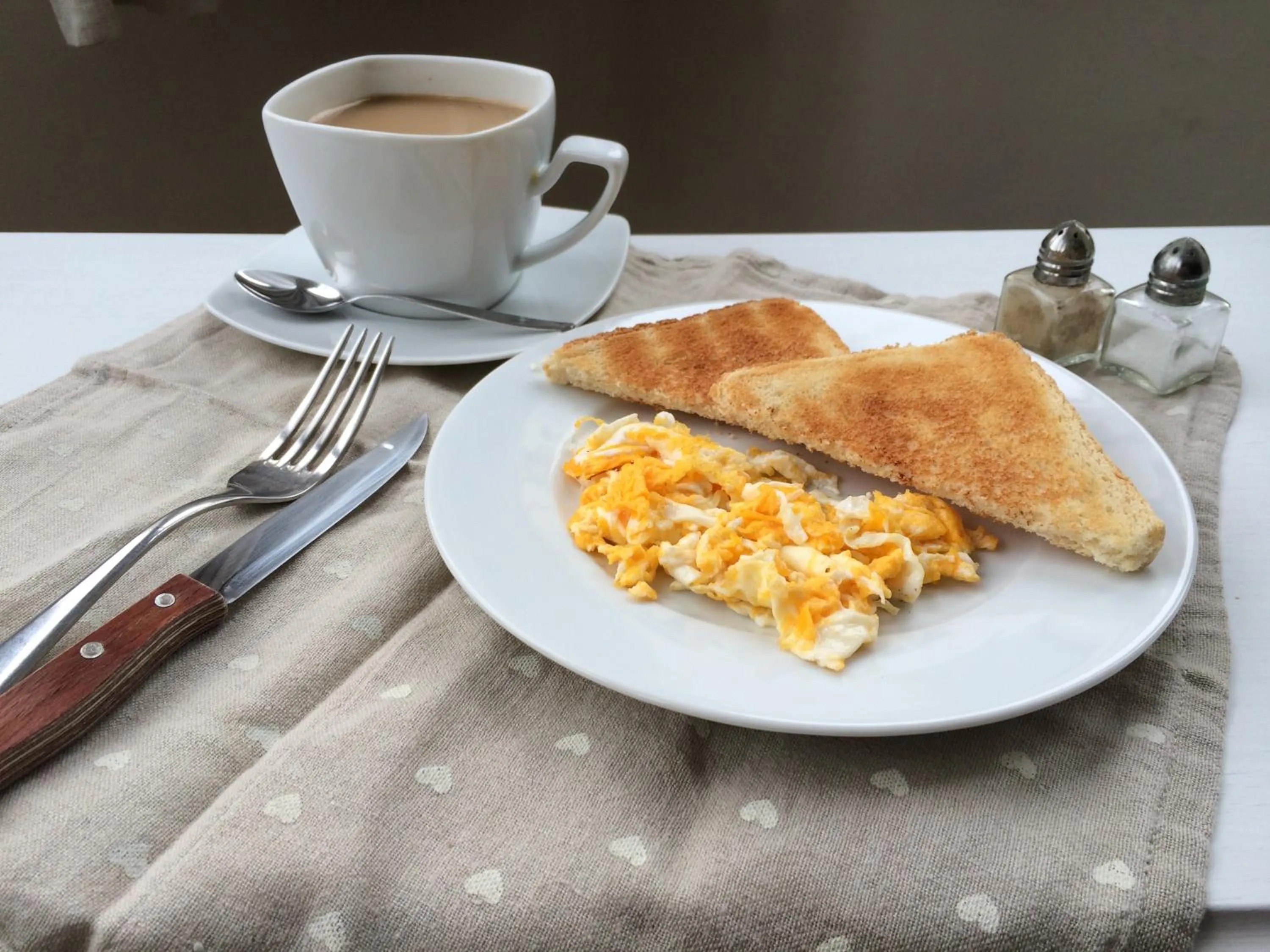 Food and drinks in Hostal Eixample