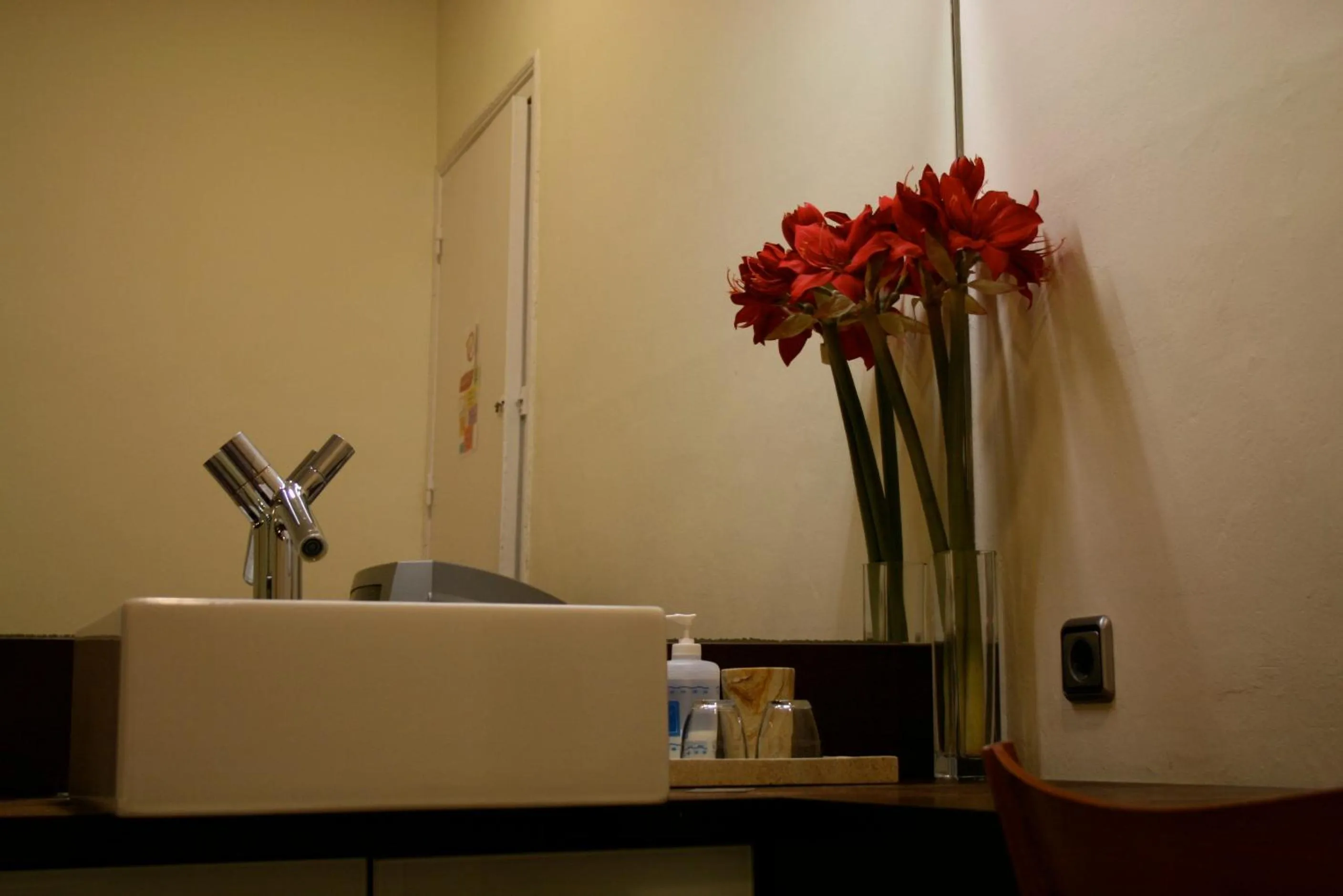 Bathroom in Hostal Eixample