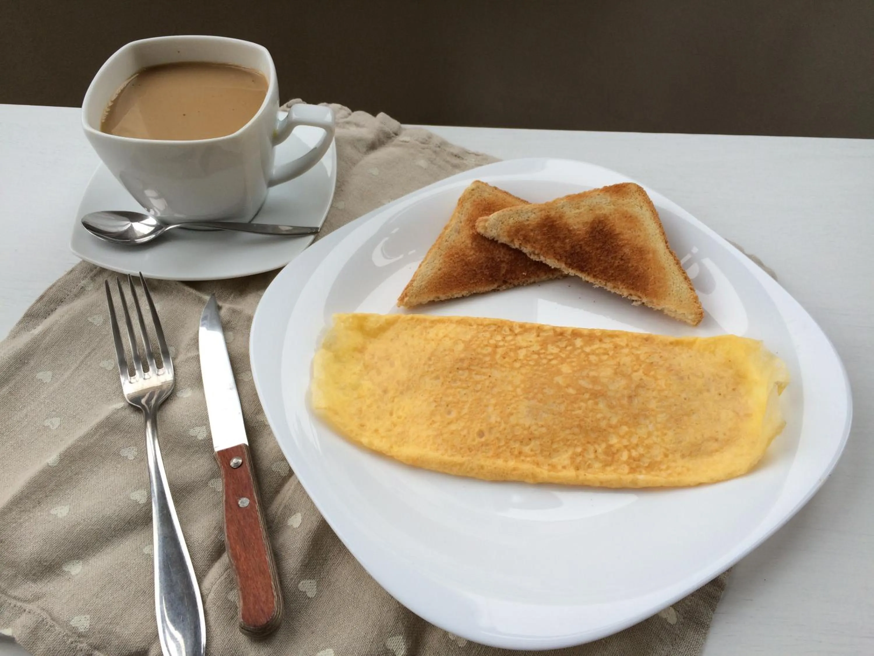 Food and drinks in Hostal Eixample