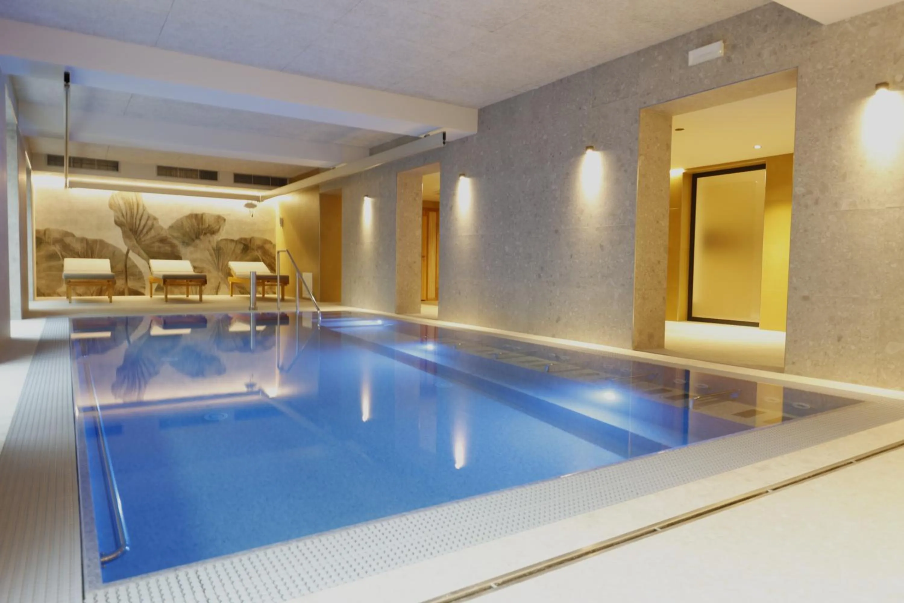 Pool view in FLORAMARE HEALTH RESORT