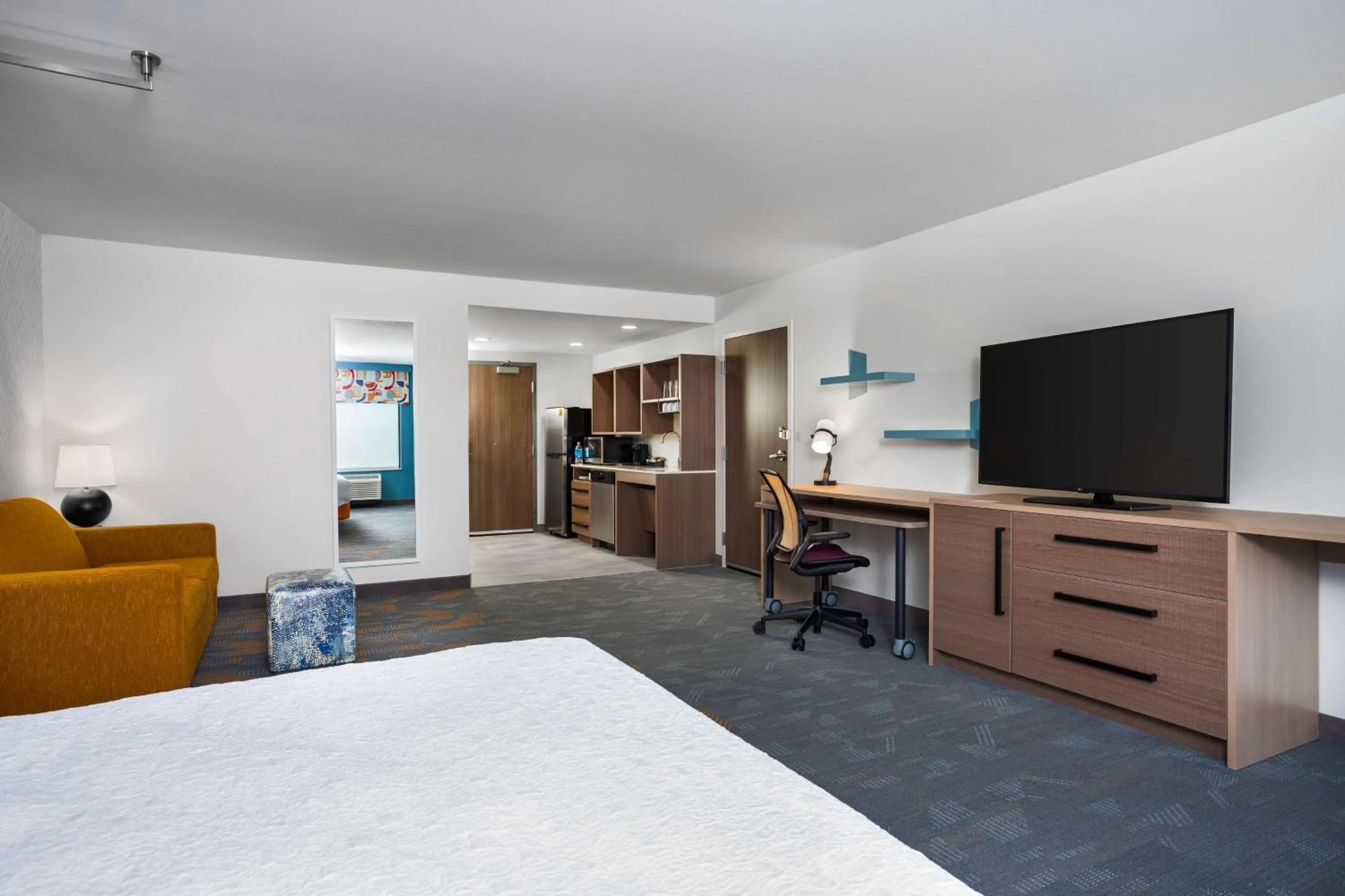 Bedroom, Bed in Home2 Suites By Hilton Indianapolis North At Intech Park