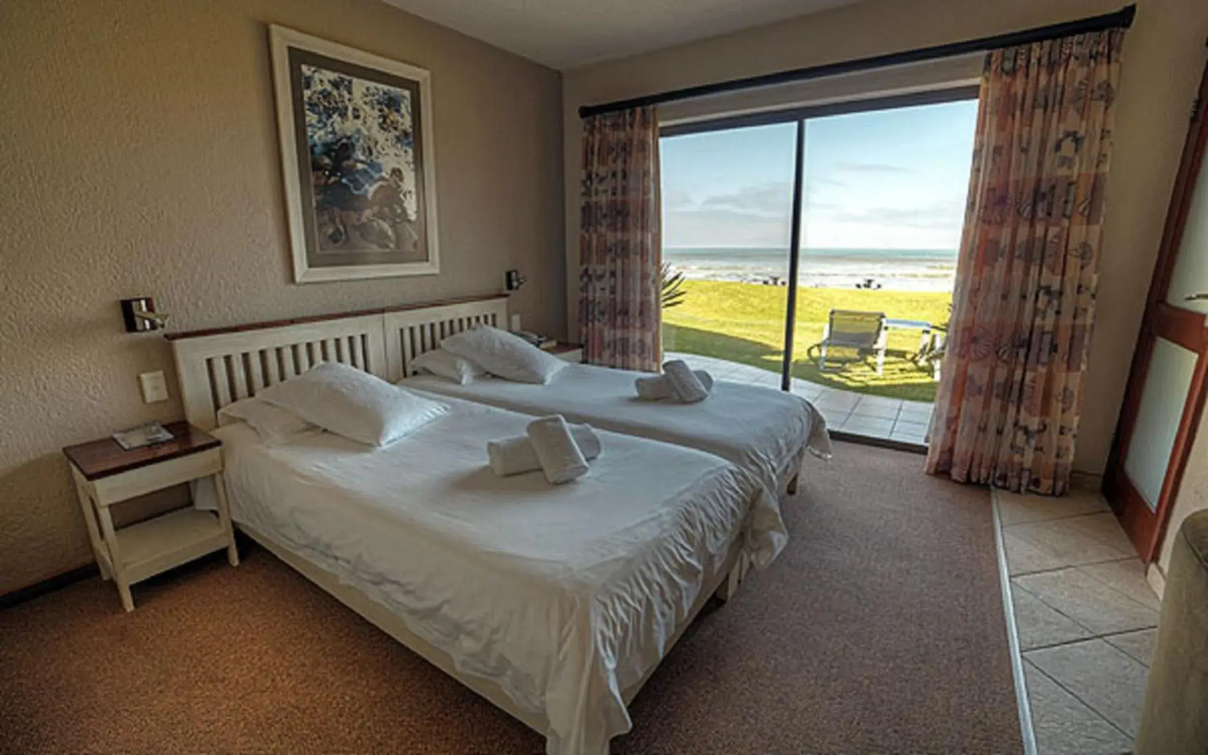 Standard Twin Room with Kitchenette - single occupancy in Beach Lodge Standard Twin Room with Kitchenette - single occupancy in Beach Lodge