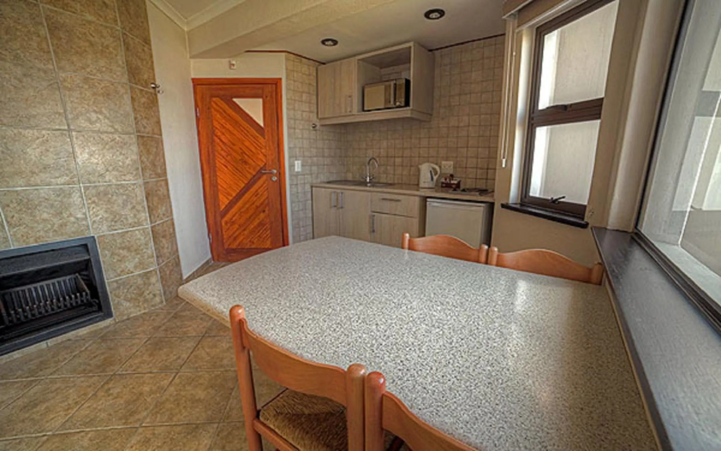 Kitchen or kitchenette in Beach Lodge