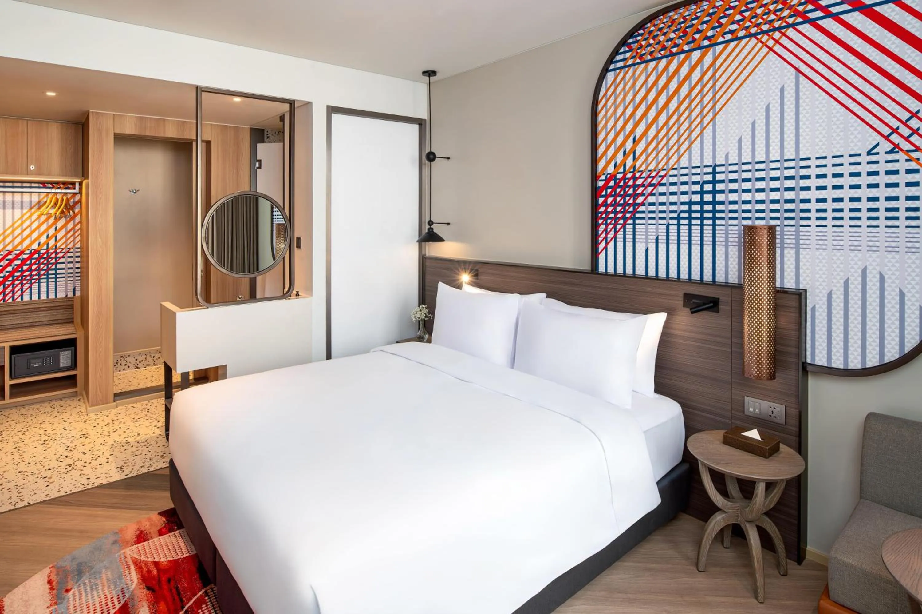 Bed in Mercure Bangkok Surawong