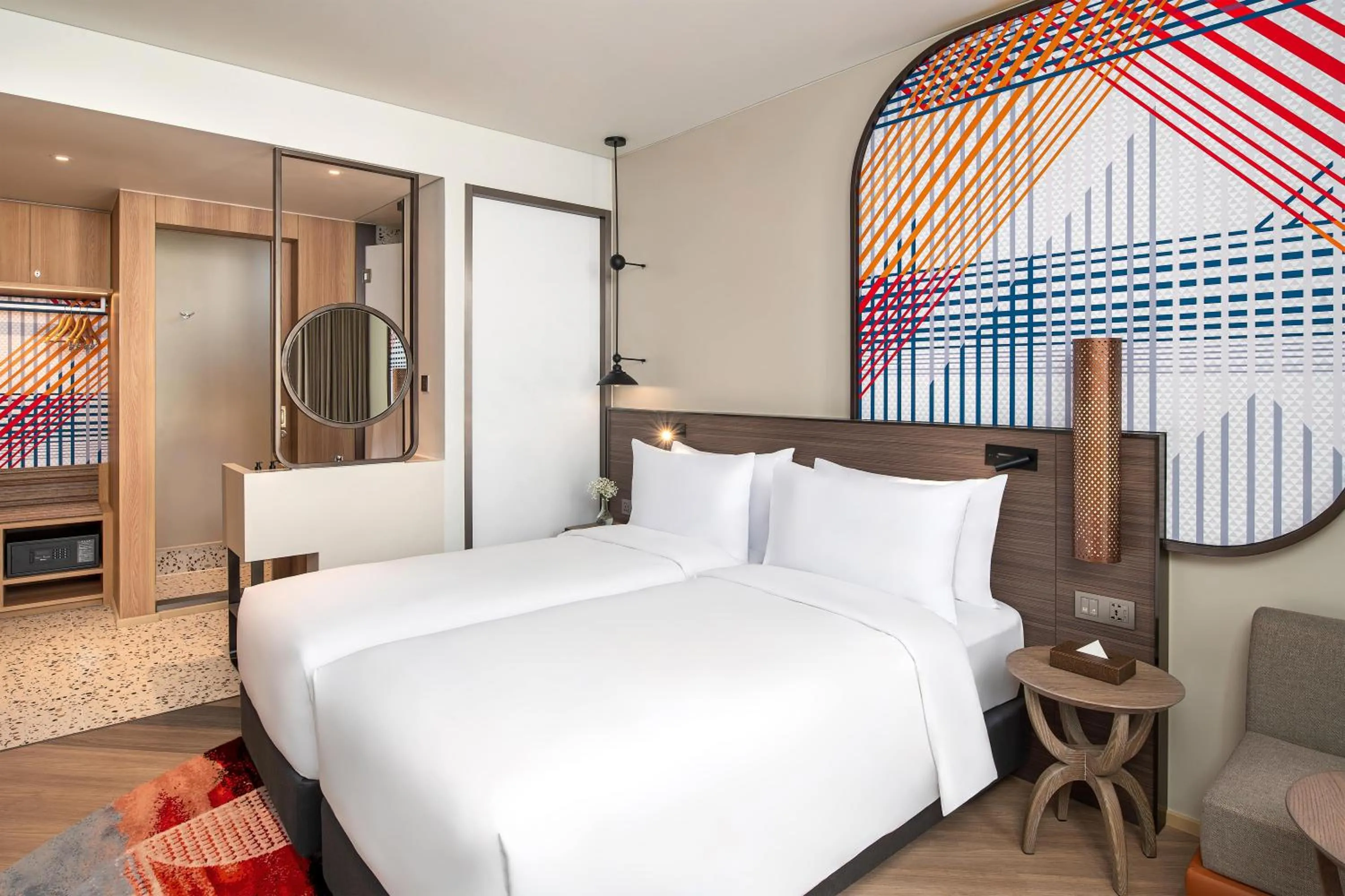 Bed in Mercure Bangkok Surawong