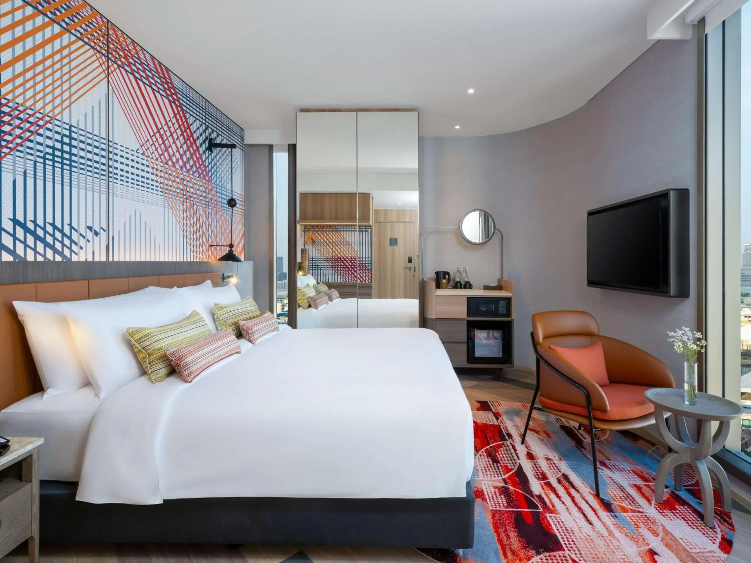 Deluxe King Corner Room in Mercure Bangkok Surawong Deluxe King Corner Room in Mercure Bangkok Surawong