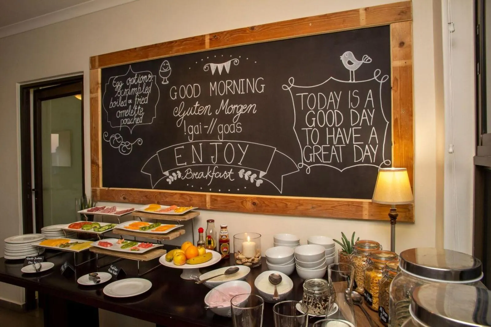 Breakfast in Desert Sands Boutique B&B | Self-Catering