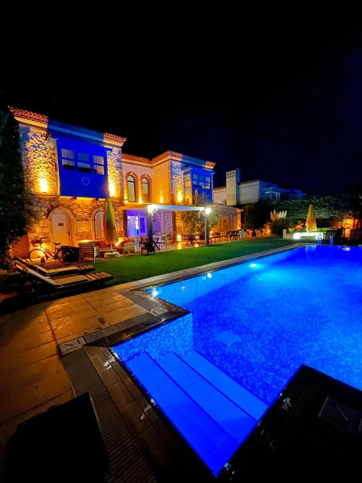 CASA TUANA CASA TUANA