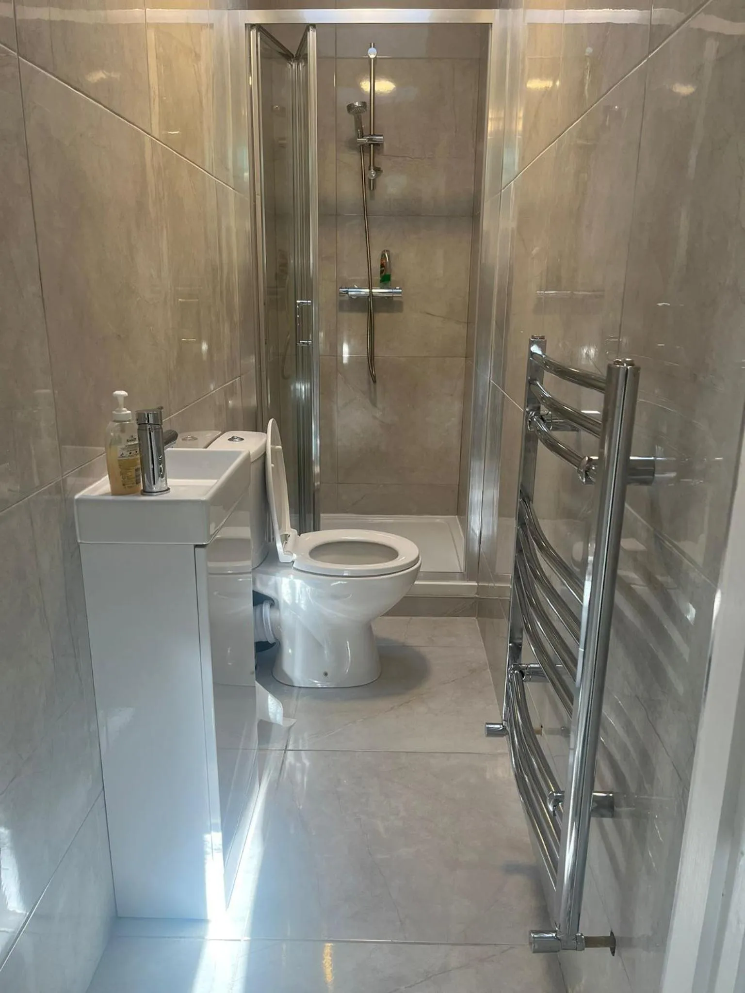 Shower in Astra Hostel