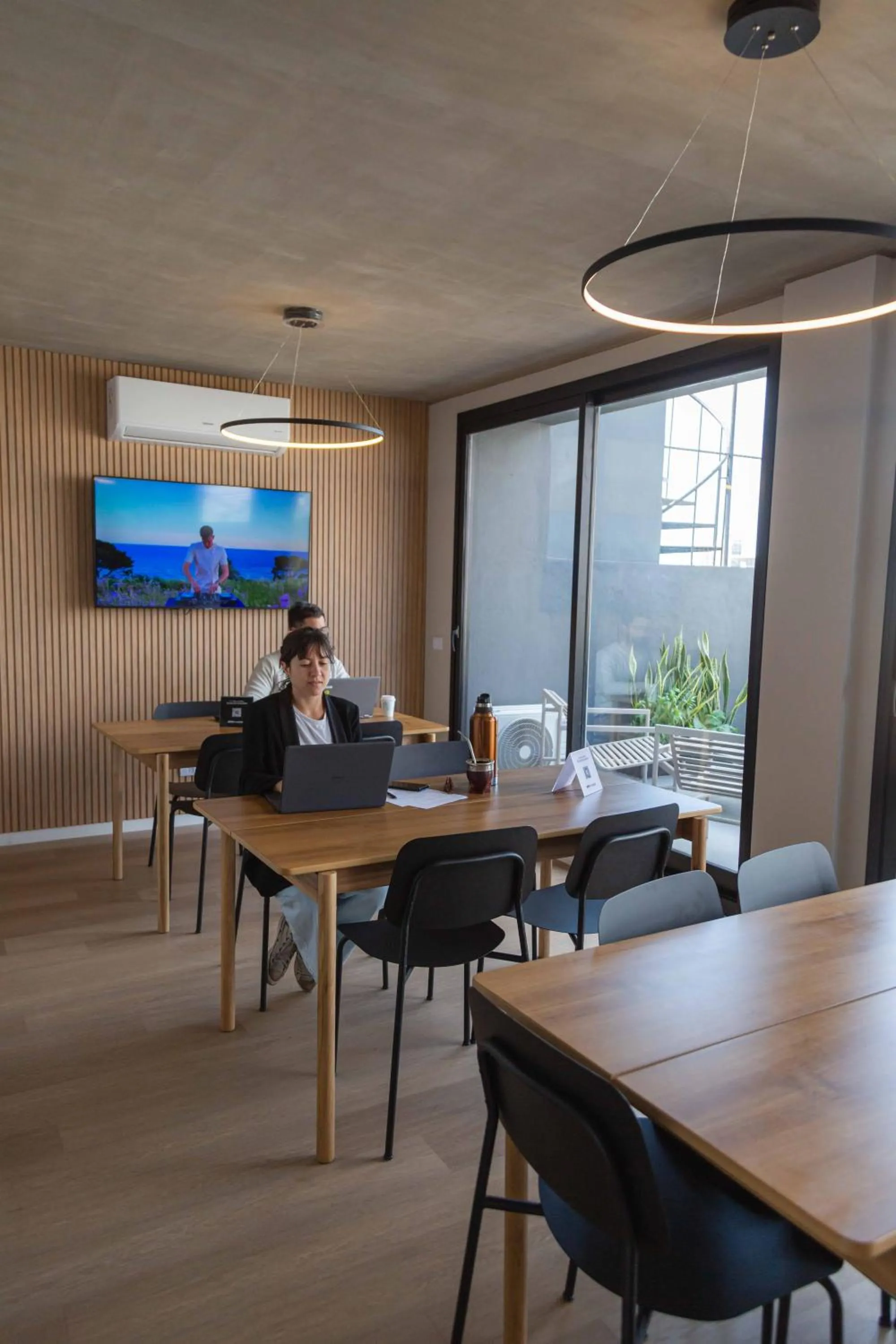 Business facilities in Milenia Soho by iPPA