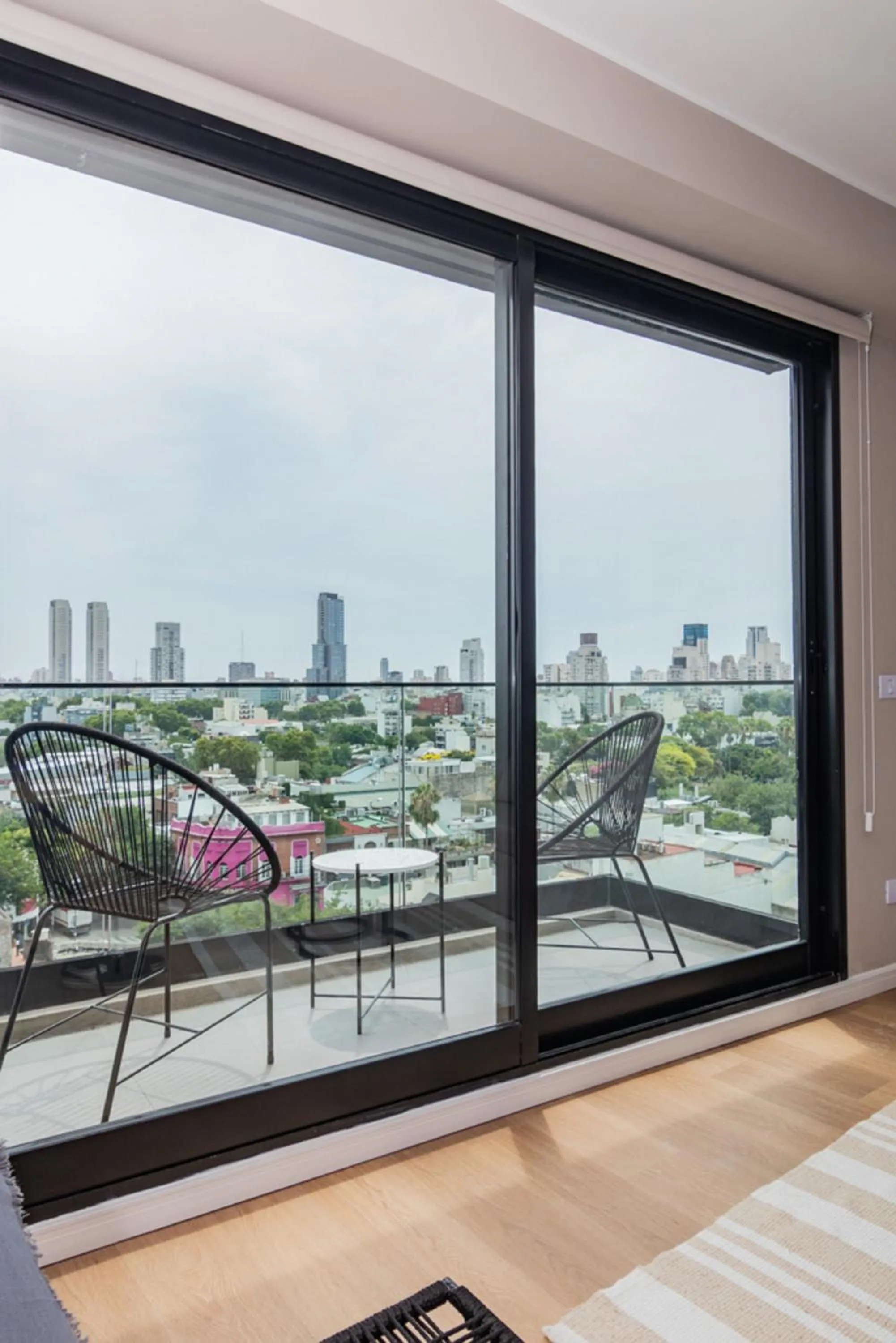 Balcony/Terrace in Milenia Soho by iPPA