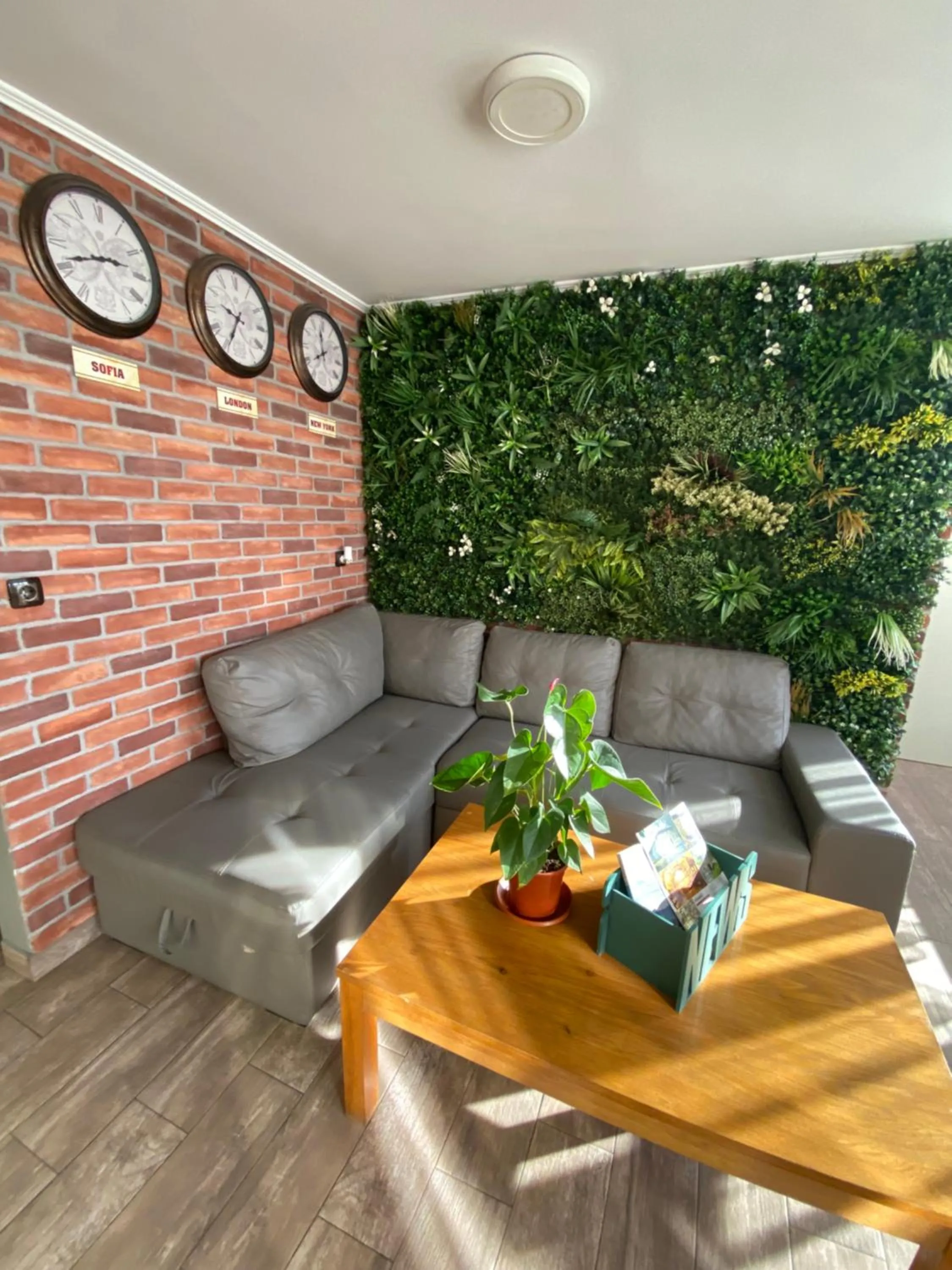 Living room in City Hotel