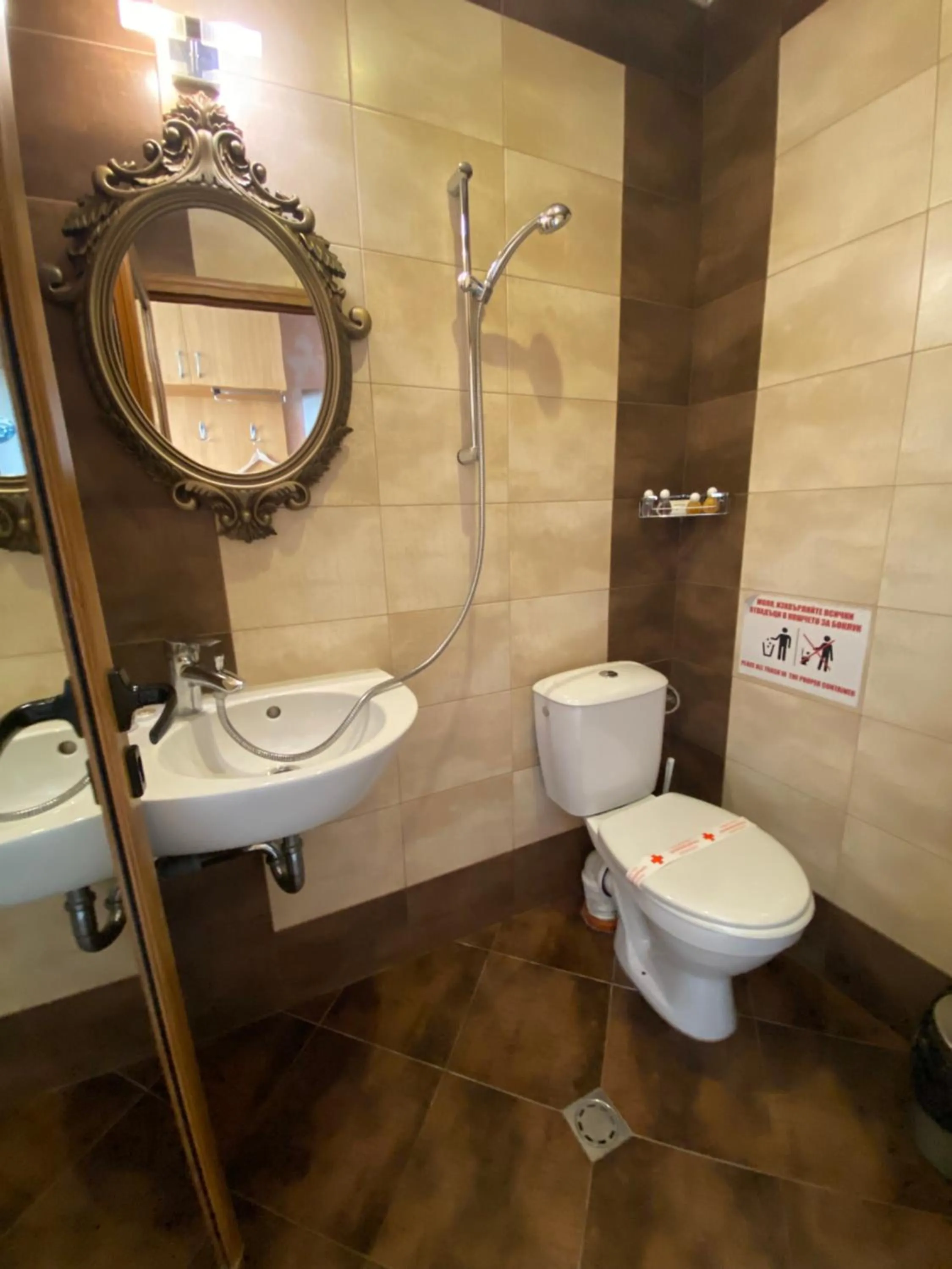 Shower in City Hotel